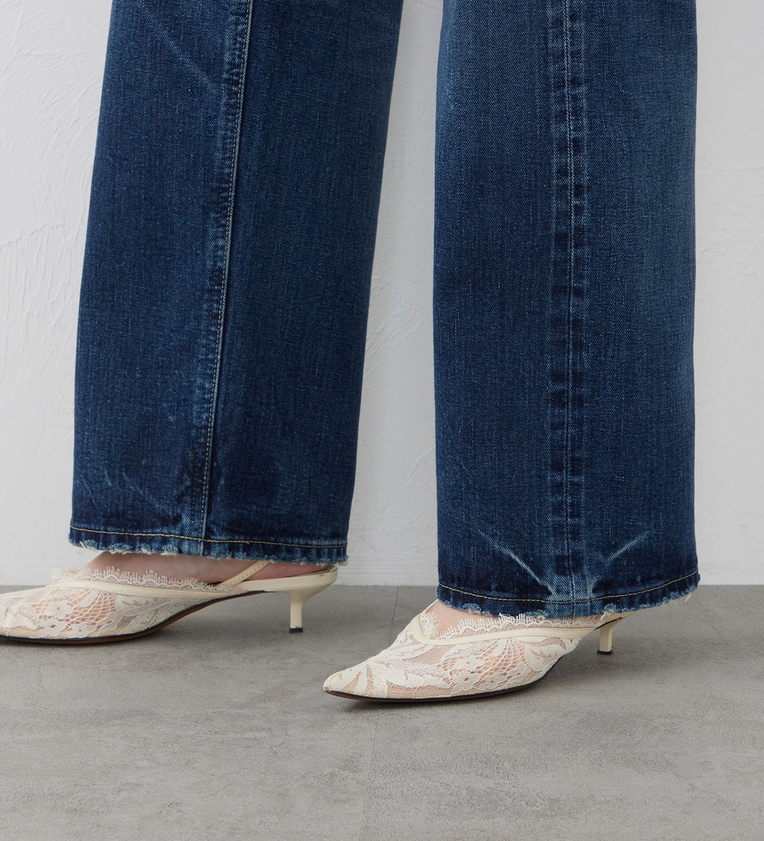 Lee(リー)の【101 101周年記念特別モデル】ANNIVERSARY 101 WIDE STRAIGHT SELVEDGE セットアップ可|パンツ/デニム/ジーンズパンツ/レディース|中色ブルー
