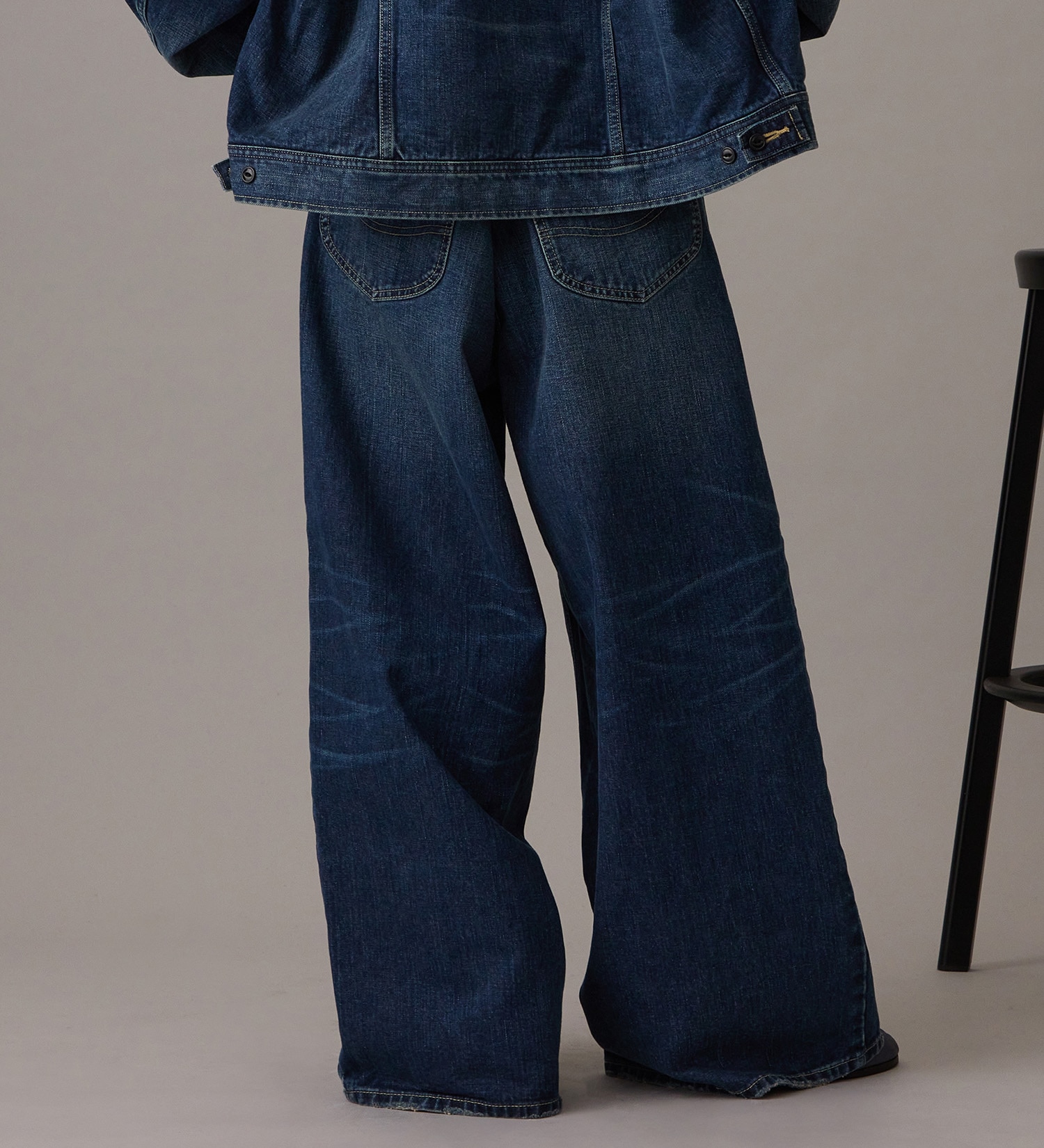 Lee(リー)の【予約】【101 101周年記念特別モデル】ANNIVERSARY 101 ICONIC SUPER WIDE TUCK PANTS セットアップ可|パンツ/デニム/ジーンズパンツ/レディース|中色ブルー