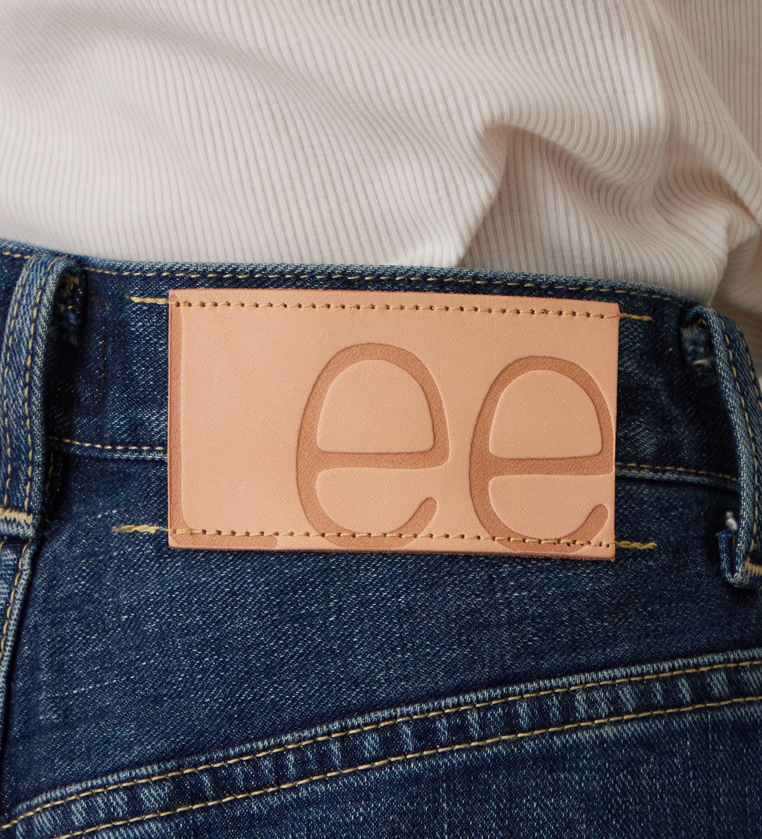 Lee(リー)の【予約】【101 101周年記念特別モデル】ANNIVERSARY 101 ICONIC SUPER WIDE TUCK PANTS セットアップ可|パンツ/デニム/ジーンズパンツ/レディース|中色ブルー