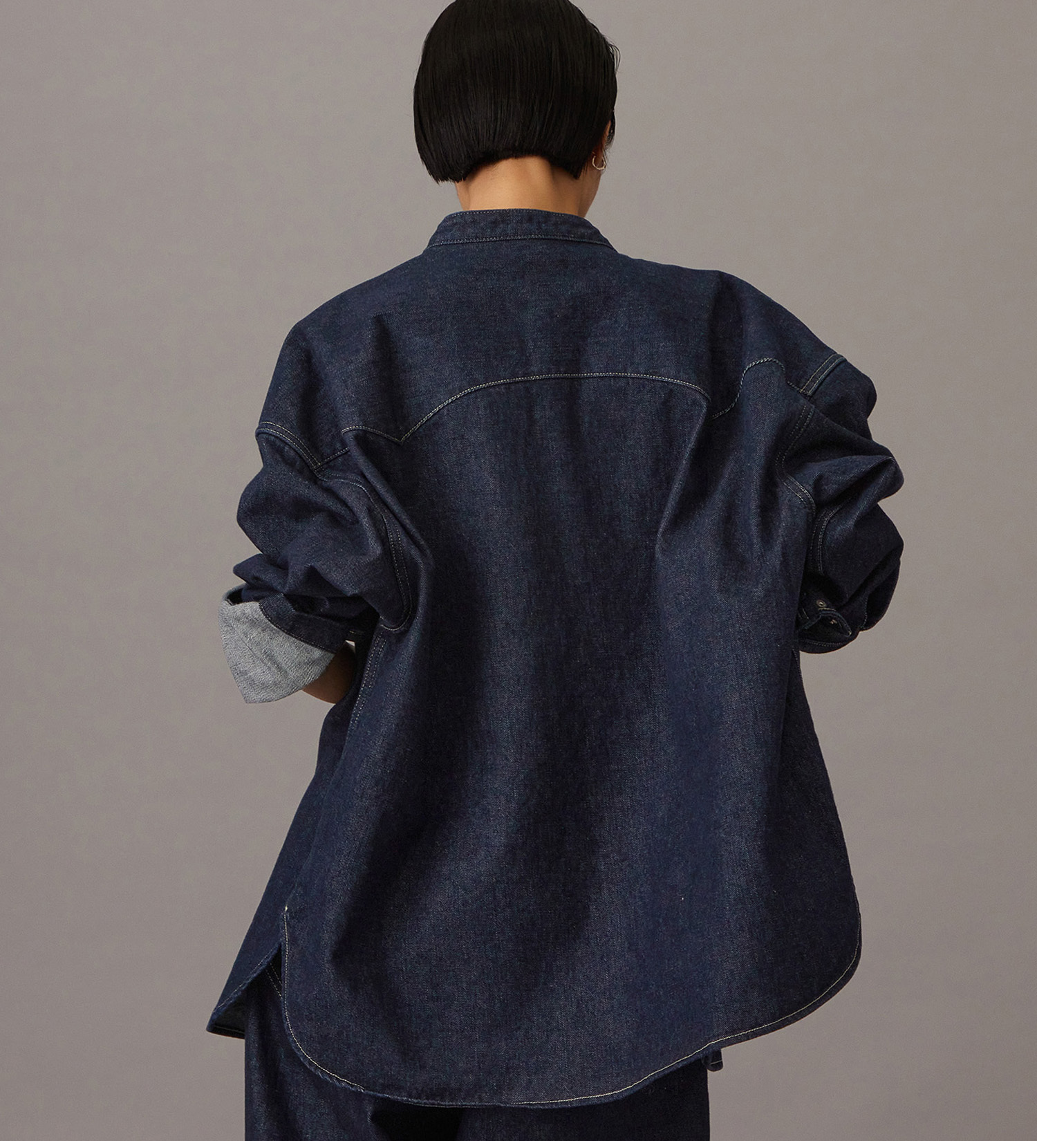 Lee(リー)の【予約】【101 101周年記念特別モデル】ANNIVERSARY 101 ICONIC BAND COLLAR SHIRTS JACKET セットアップ可|トップス/シャツ/ブラウス/レディース|インディゴブルー