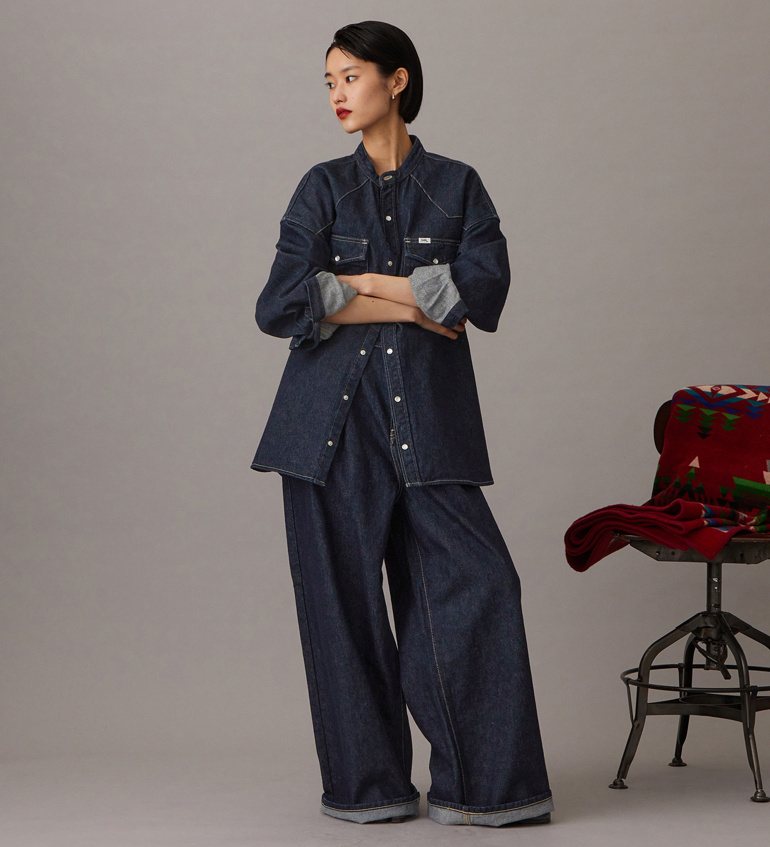 Lee(リー)の【予約】【101 101周年記念特別モデル】ANNIVERSARY 101 ICONIC BAND COLLAR SHIRTS JACKET セットアップ可|トップス/シャツ/ブラウス/レディース|インディゴブルー
