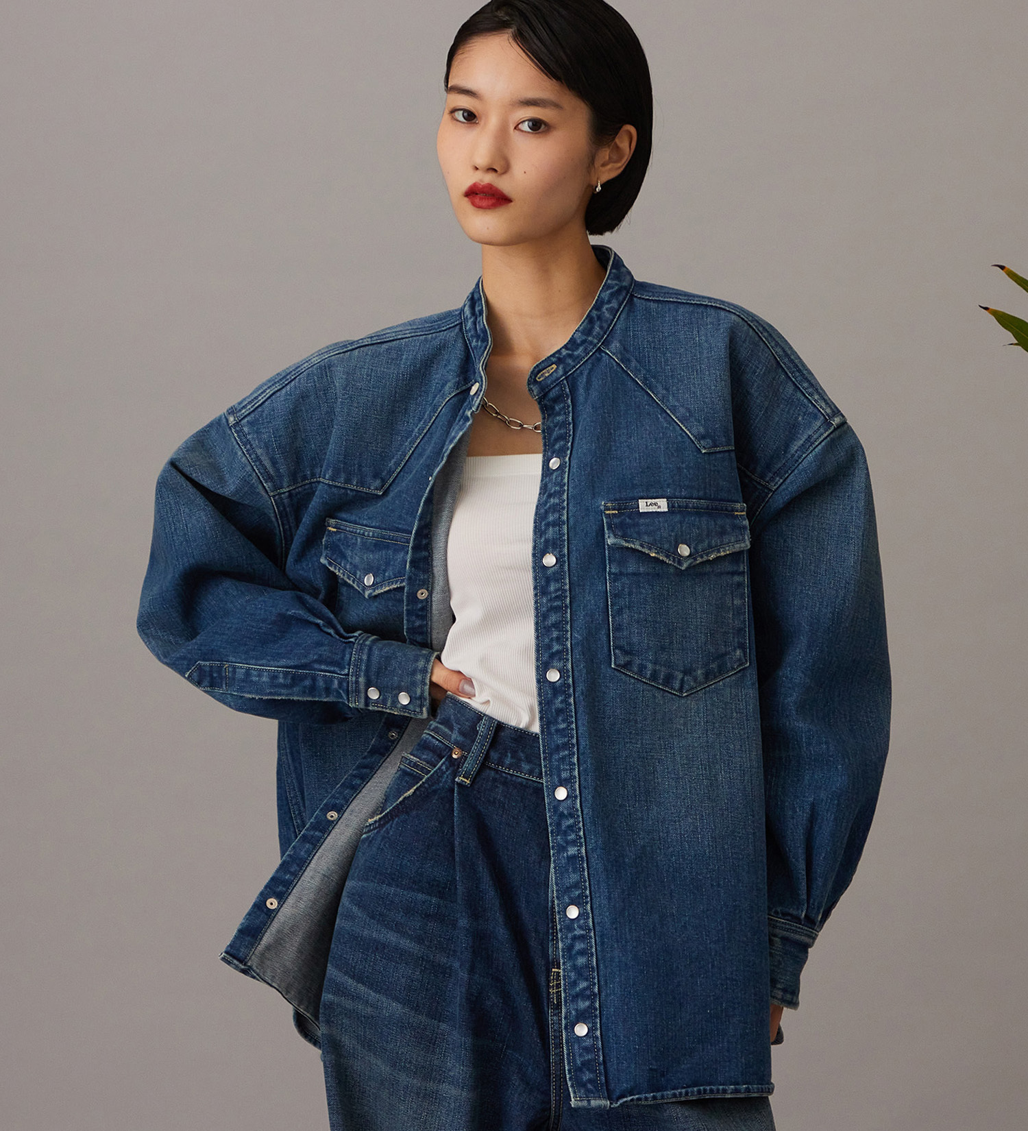 Lee(リー)の【予約】【101 101周年記念特別モデル】ANNIVERSARY 101 ICONIC BAND COLLAR SHIRTS JACKET セットアップ可|トップス/シャツ/ブラウス/レディース|中色ブルー
