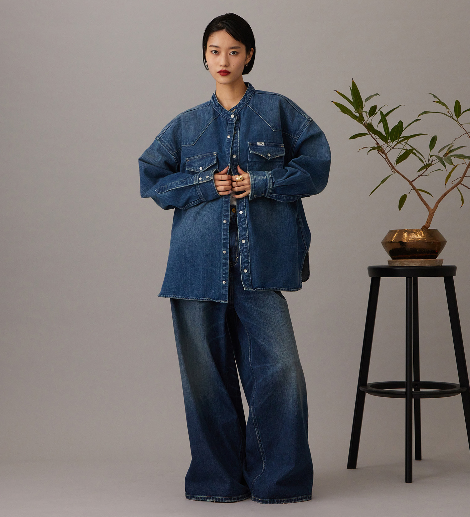 Lee(リー)の【予約】【101 101周年記念特別モデル】ANNIVERSARY 101 ICONIC BAND COLLAR SHIRTS JACKET セットアップ可|トップス/シャツ/ブラウス/レディース|中色ブルー