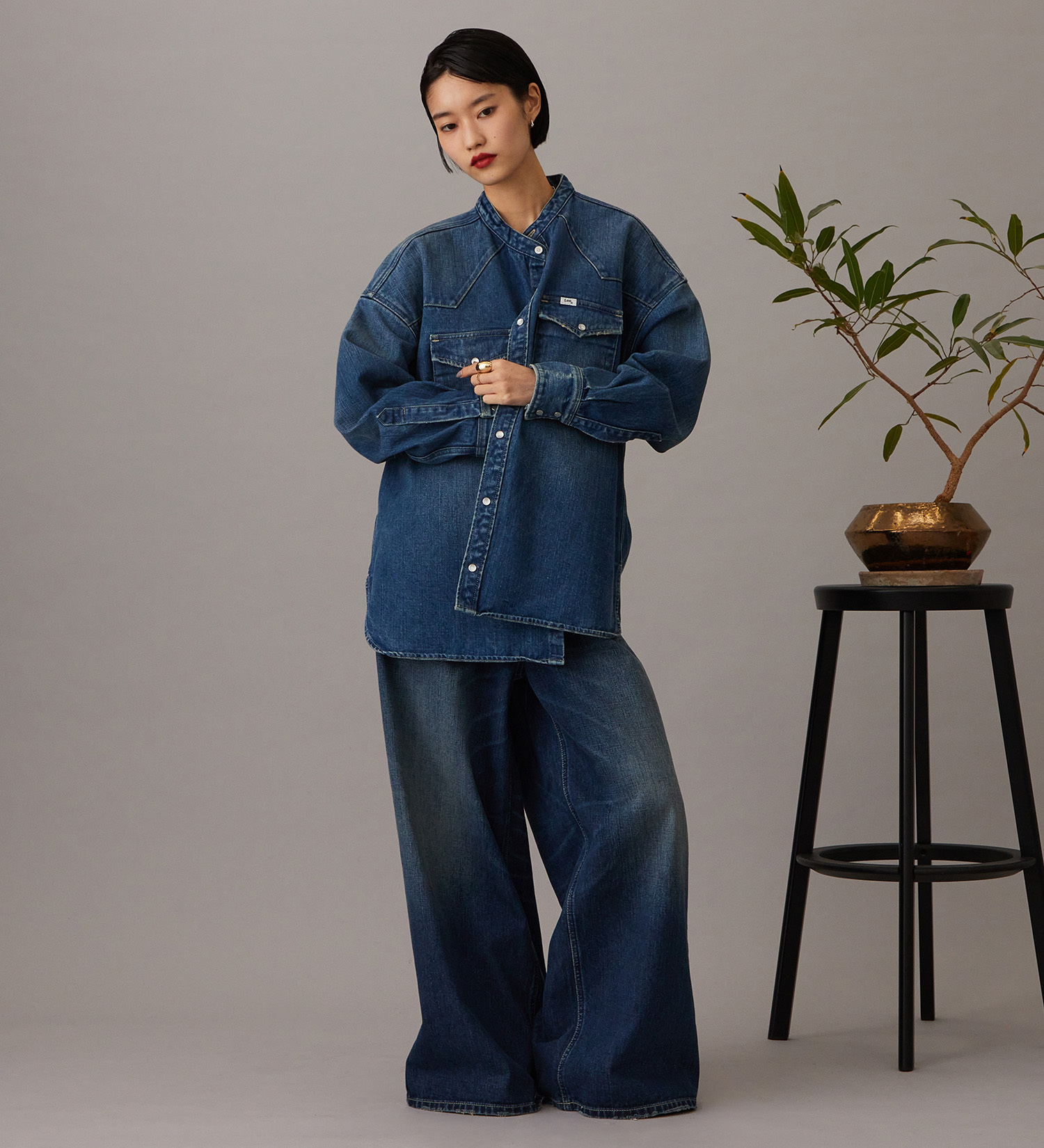 Lee(リー)の【予約】【101 101周年記念特別モデル】ANNIVERSARY 101 ICONIC BAND COLLAR SHIRTS JACKET セットアップ可|トップス/シャツ/ブラウス/レディース|中色ブルー
