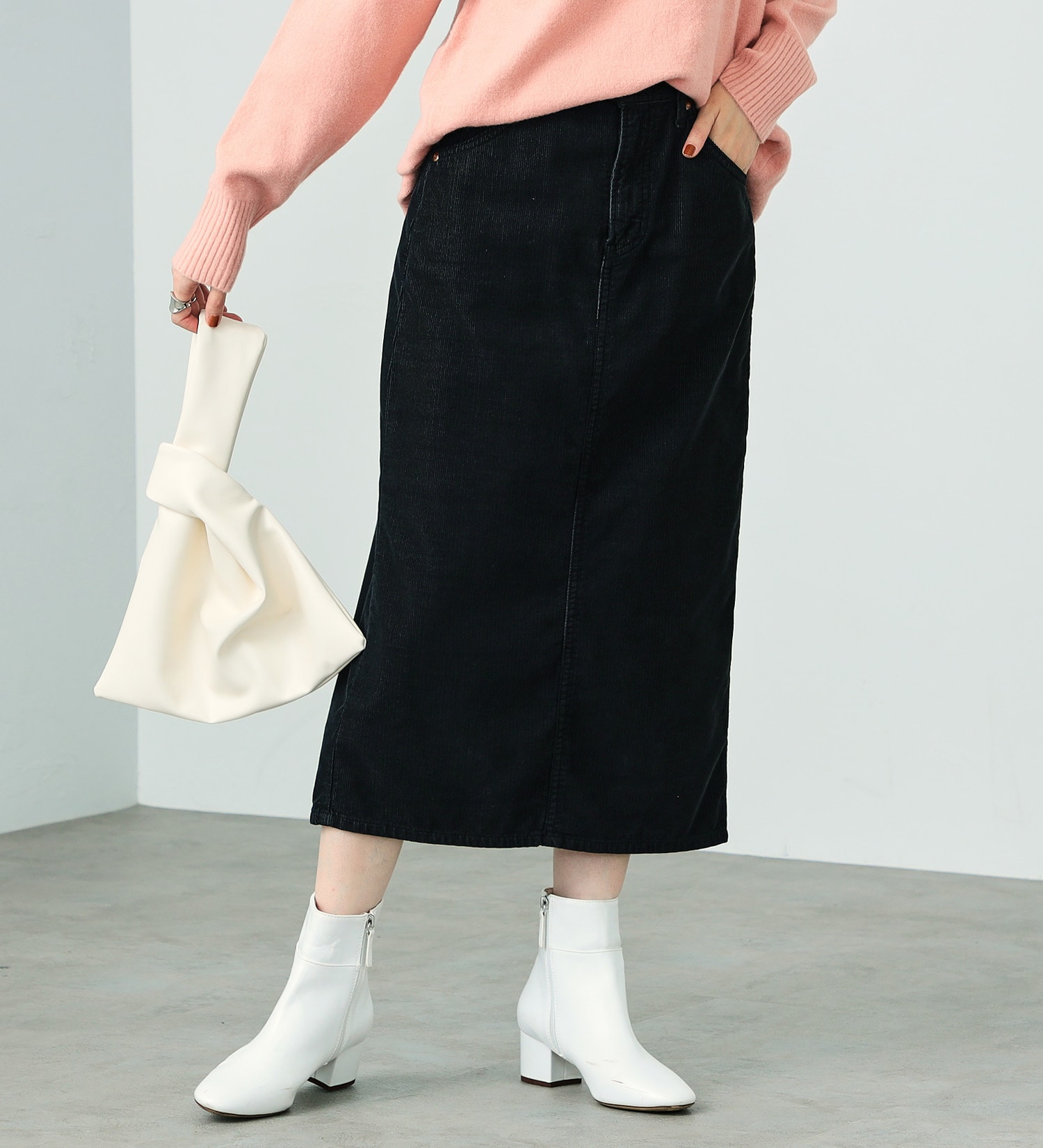Lee(リー)の【先行SALE】【WEB別注】STANDARD WARDROBE コーデュロイスカート|スカート/スカート/レディース|ブラック
