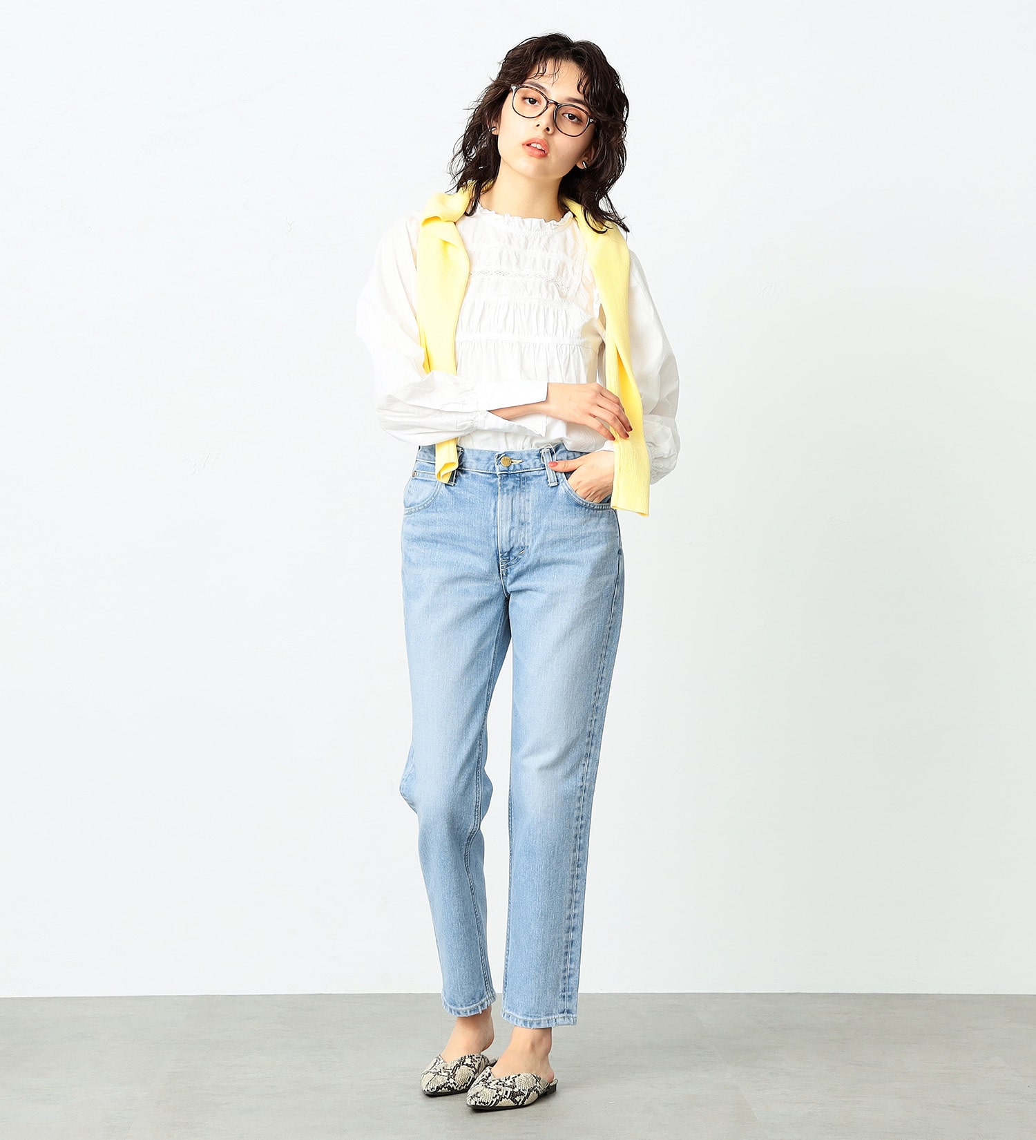 Lee(リー)の【決算SALE】【毎日はきたい】STANDARD WARDROBE ナローフィットデニムパンツ|パンツ/デニム/ジーンズパンツ/レディース|淡色ブルー