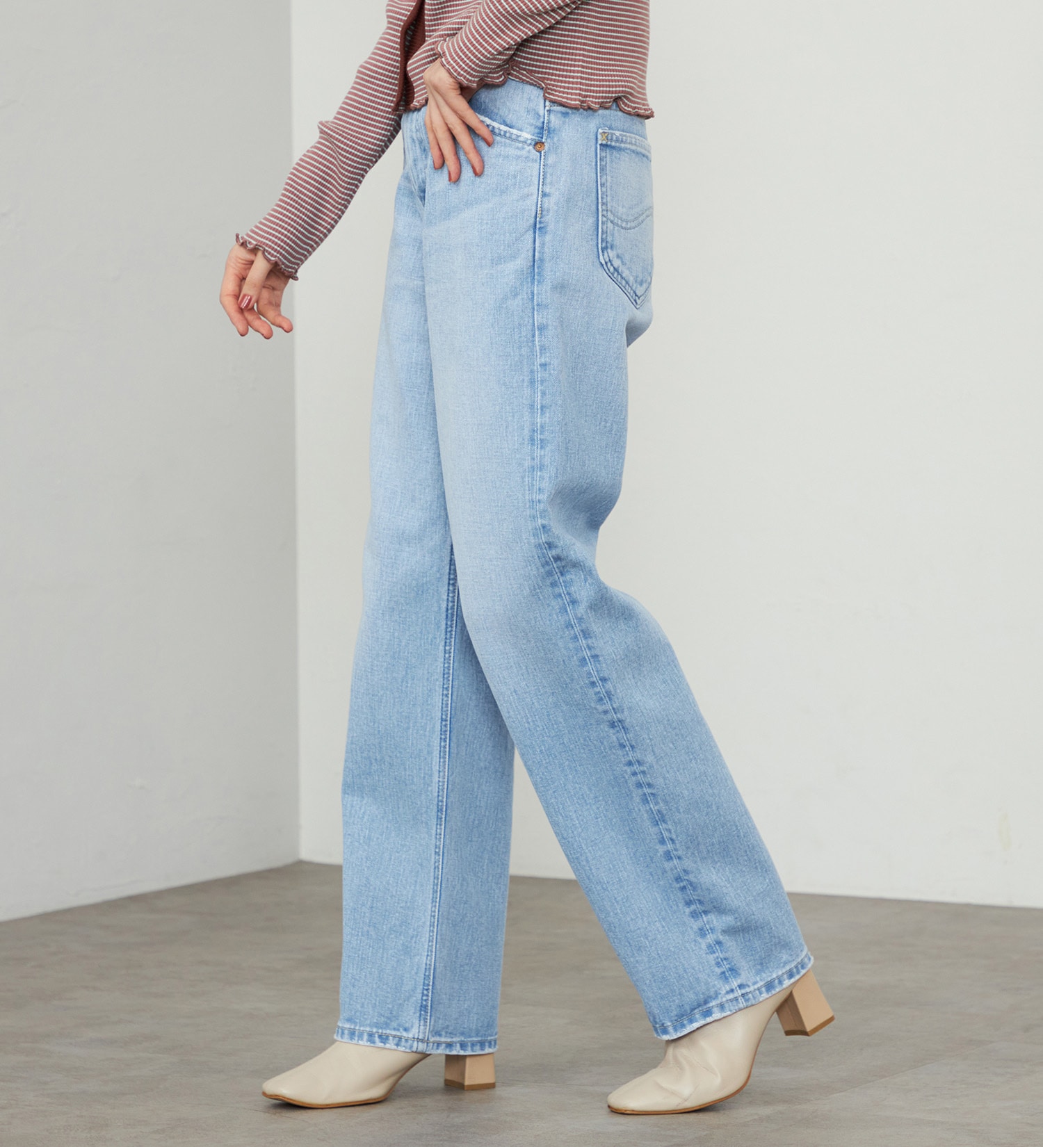 Lee(リー)のSTANDARD WARDROBE ボーイズストレートパンツ セットアップ可【CHARA着用アイテム】|パンツ/デニム/ジーンズパンツ/レディース|淡色ブルー