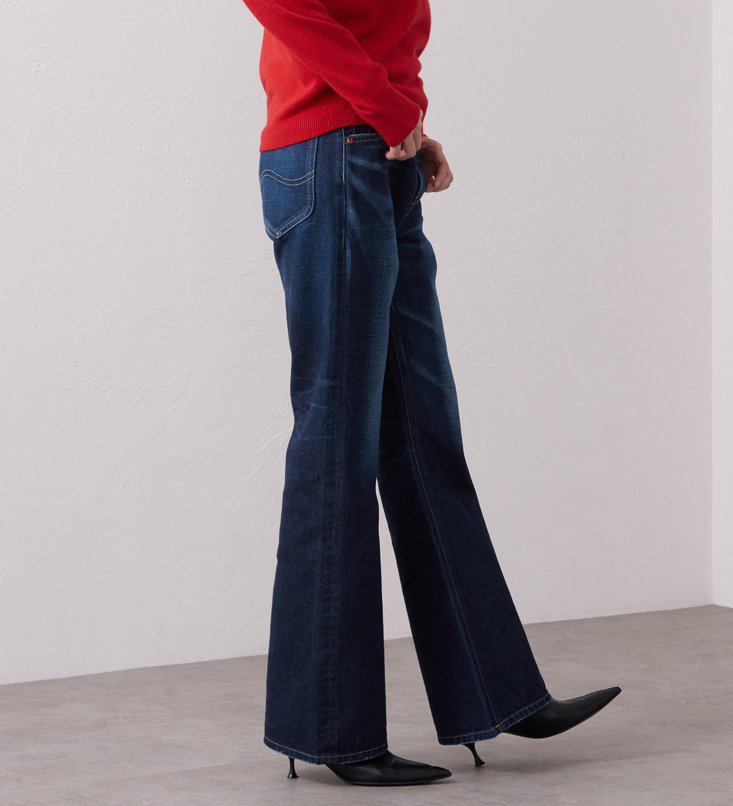 Lee(リー)のSTANDARD WARDROBE フレアパンツ|パンツ/パンツ/レディース|濃色ブルー