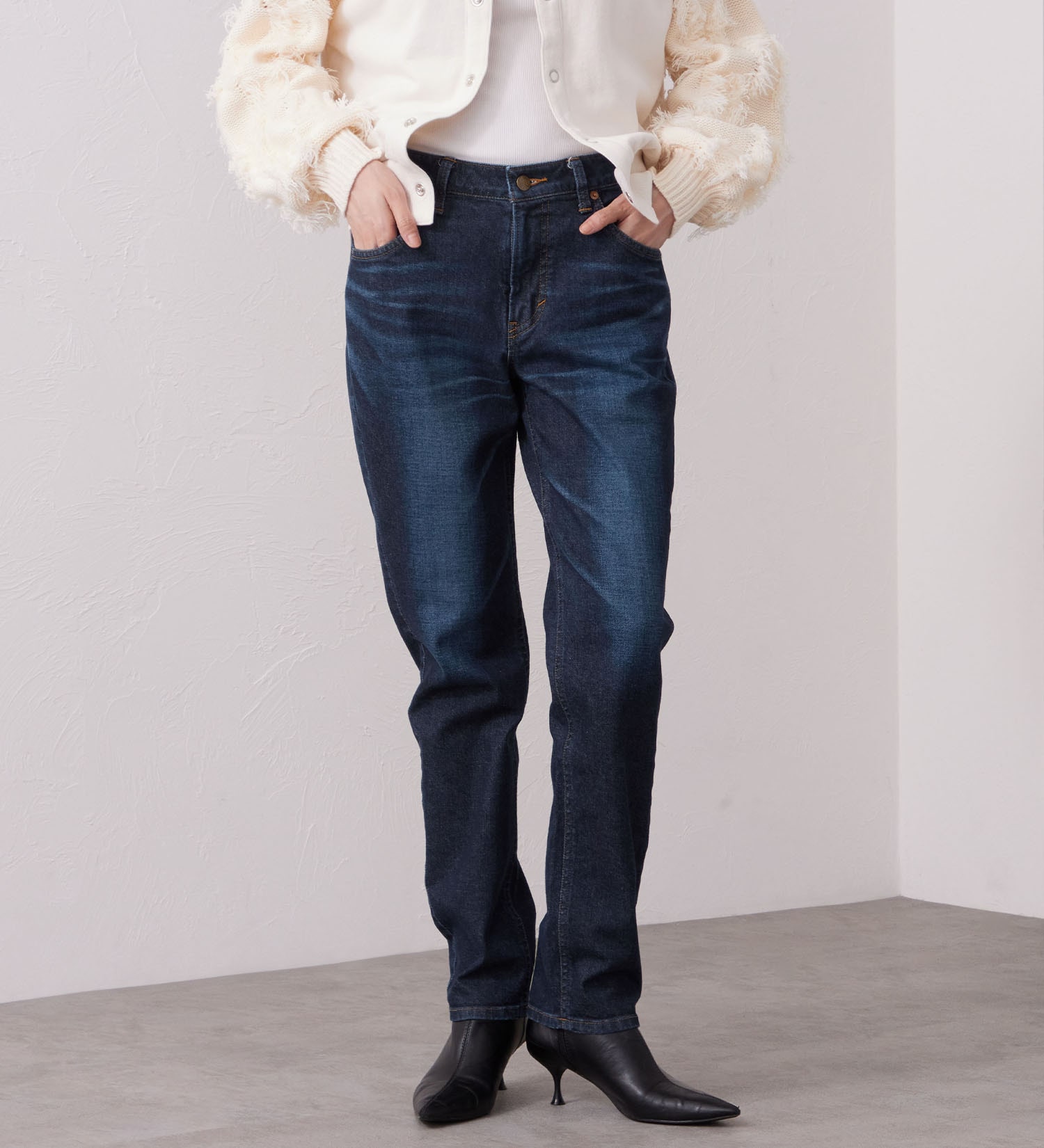 Lee(リー)の【カート割対象】【試着対象】STANDARD WARDROBE LASTIC テーパードパンツ【ストレッチデニム】|パンツ/デニム/ジーンズパンツ/レディース|濃色ブルー