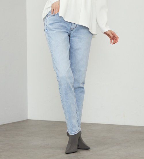 Lee(リー)のSTANDARD WARDROBE LASTIC【ストレッチデニム】テーパードパンツ|パンツ/デニム/ジーンズパンツ/レディース|淡色ブルー