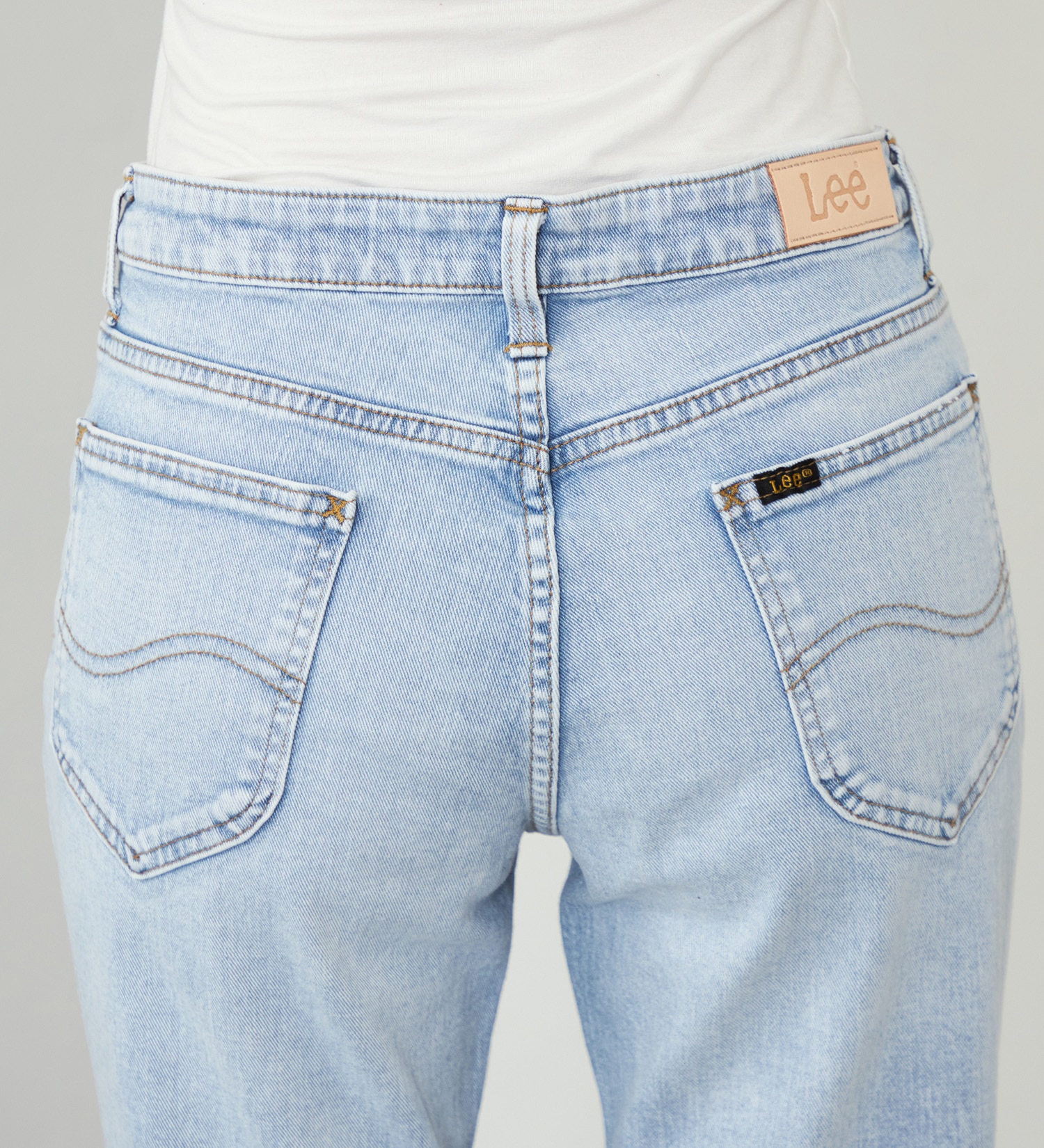 Lee(リー)のSTANDARD WARDROBE LASTIC【ストレッチデニム】テーパードパンツ|パンツ/デニム/ジーンズパンツ/レディース|淡色ブルー