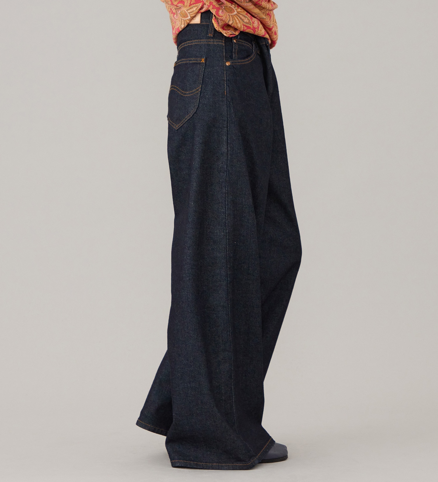 Lee(リー)のSTANDARD WARDROBE LASTIC リラックスワイド【ストレッチデニム】|パンツ/デニム/ジーンズパンツ/レディース|インディゴブルー