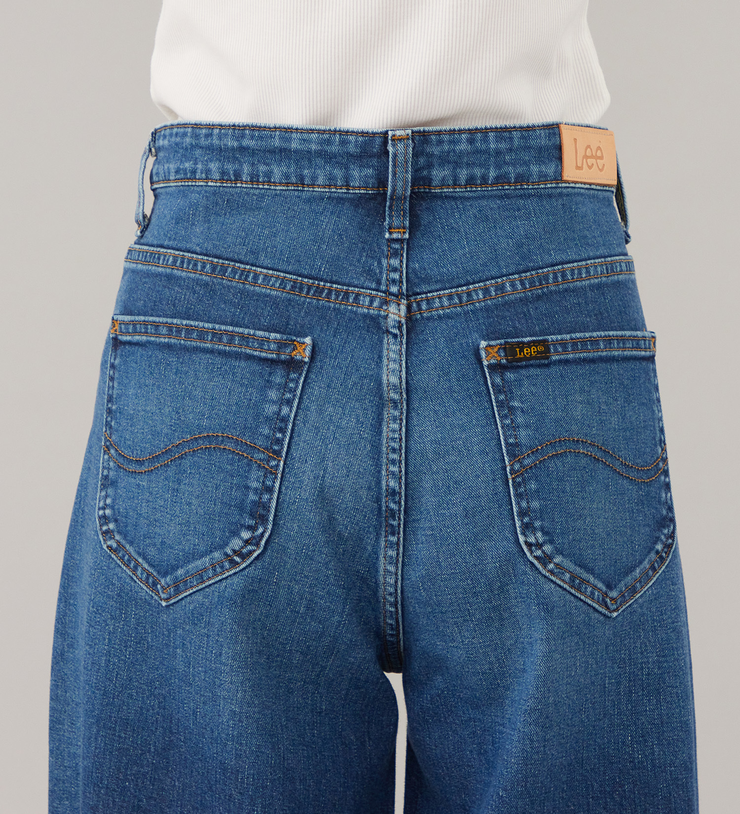 Lee(リー)のSTANDARD WARDROBE LASTIC リラックスワイド【ストレッチデニム】|パンツ/デニム/ジーンズパンツ/レディース|中色ブルー