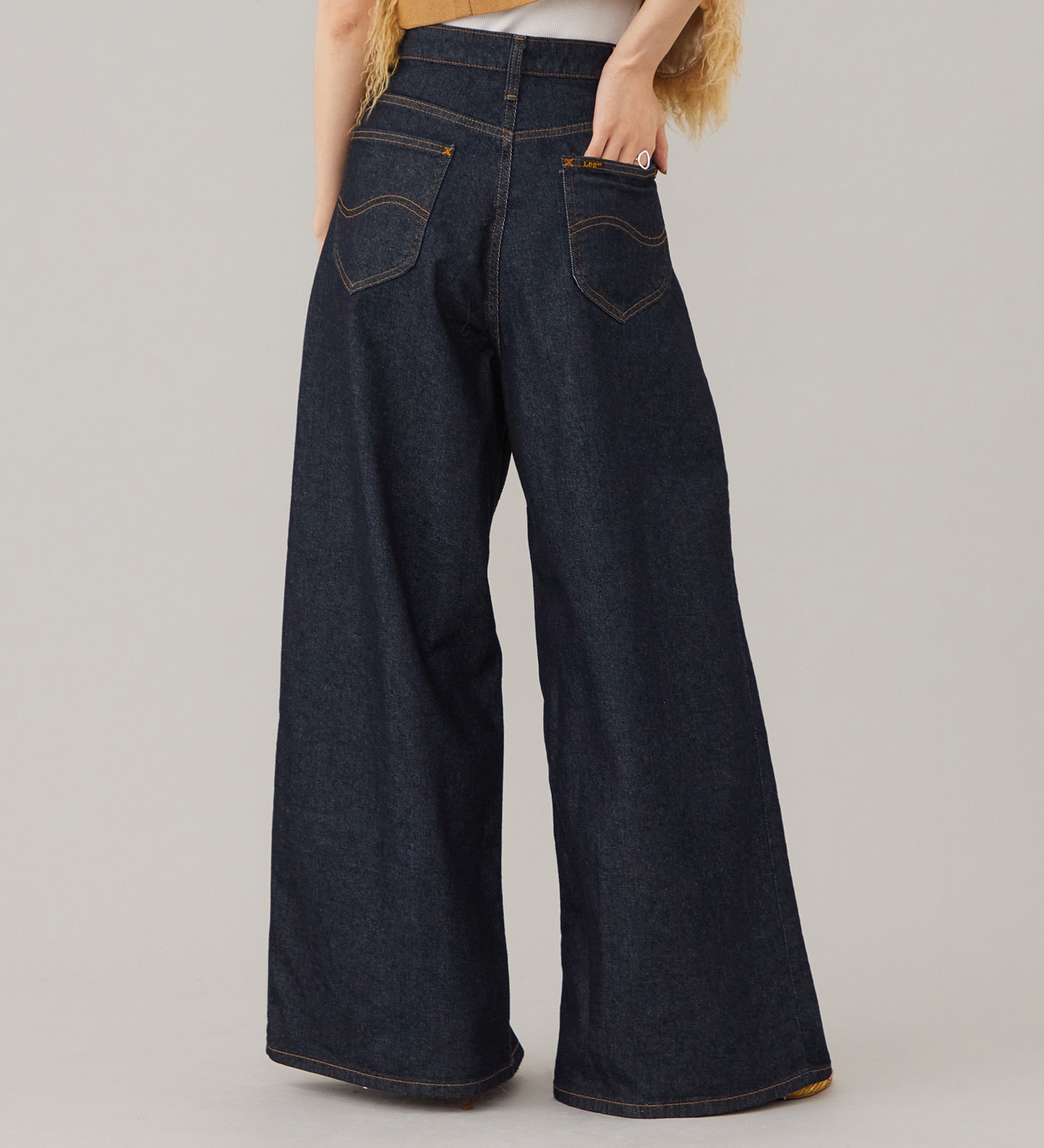 Lee(リー)のSTANDARD WARDROBE LASTIC プリ―テッドワイド【ストレッチデニム】|パンツ/デニム/ジーンズパンツ/レディース|インディゴブルー