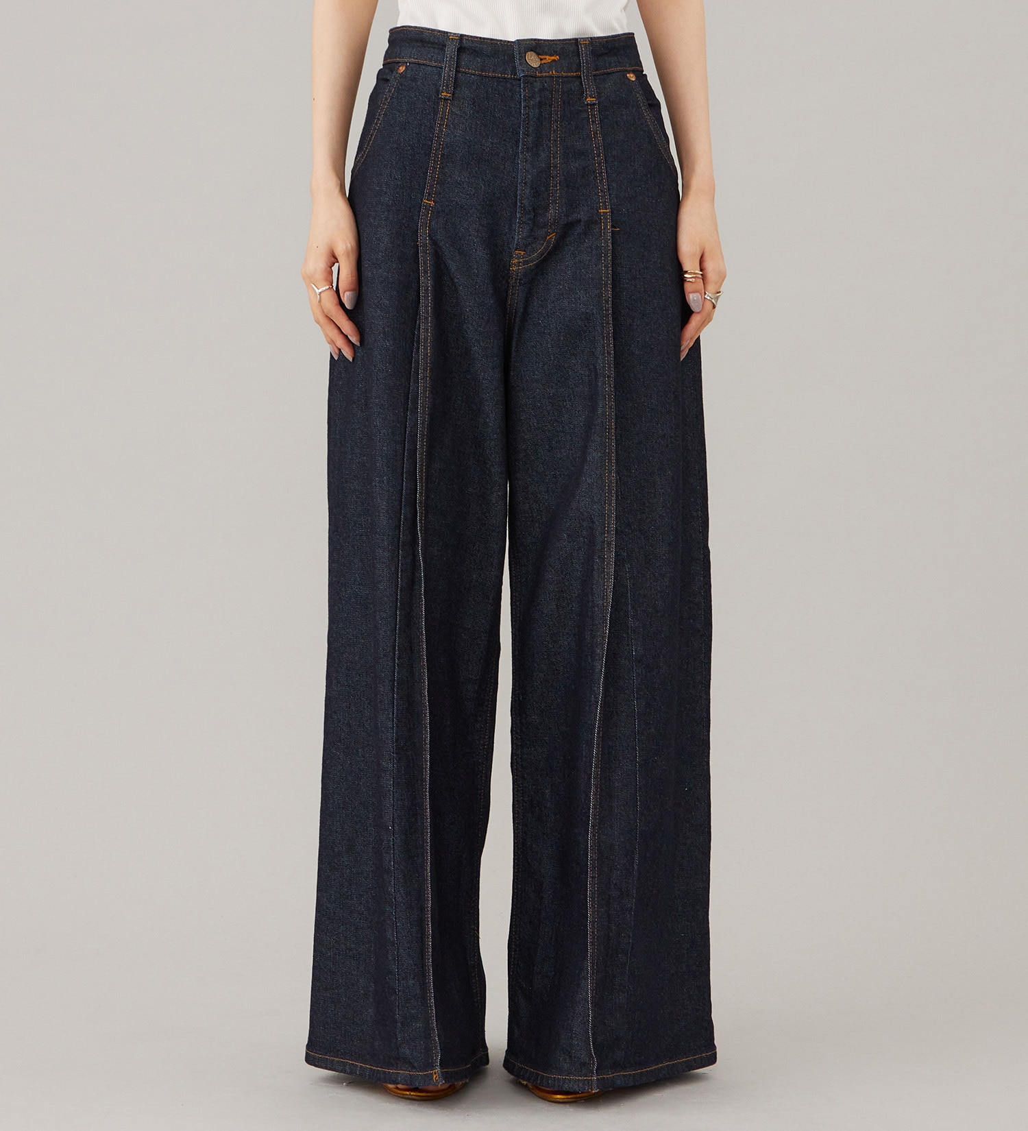 Lee(リー)のSTANDARD WARDROBE LASTIC プリ―テッドワイド【ストレッチデニム】|パンツ/デニム/ジーンズパンツ/レディース|インディゴブルー