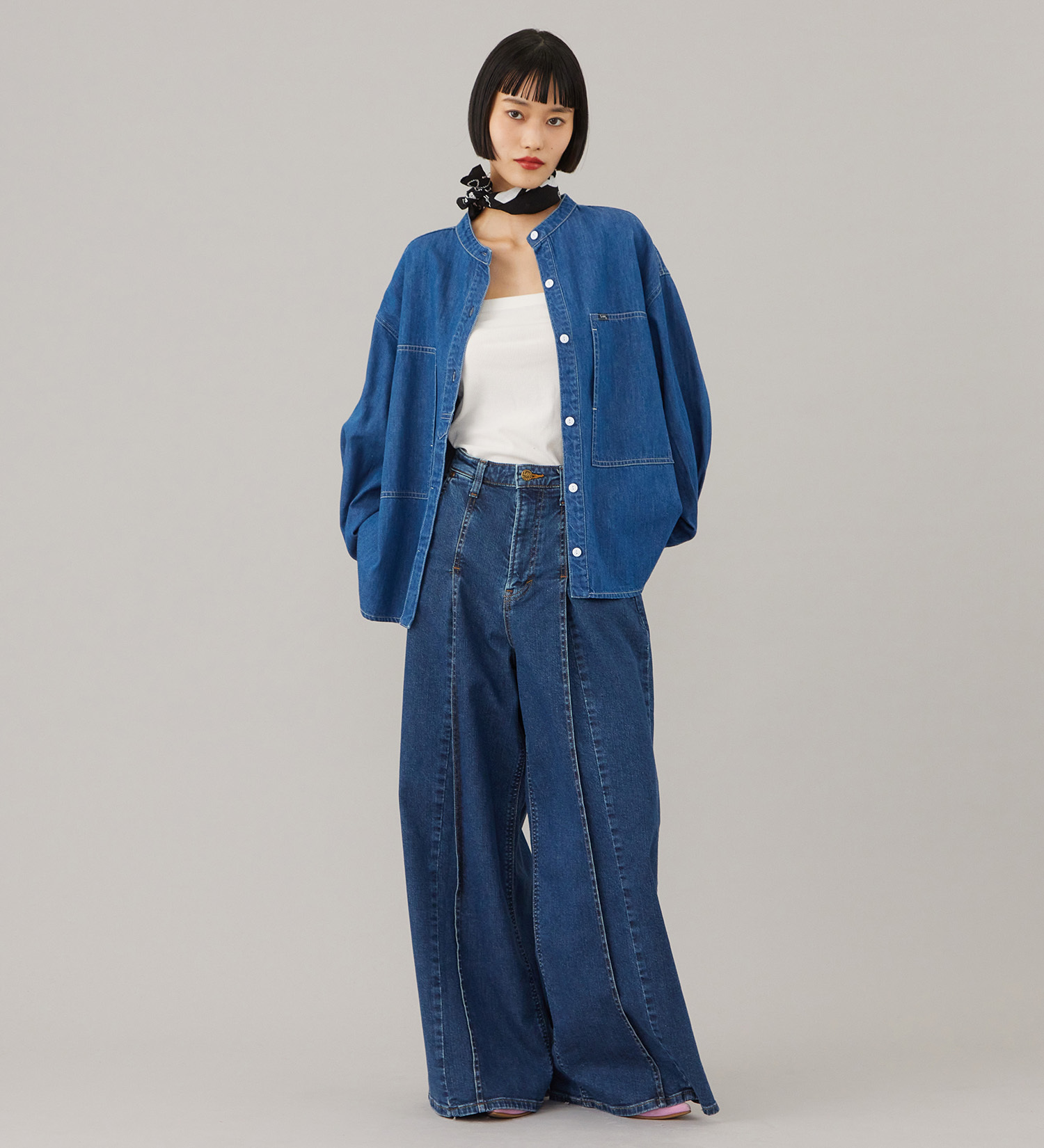 Lee(リー)のSTANDARD WARDROBE LASTIC プリ―テッドワイド【ストレッチデニム】|パンツ/デニム/ジーンズパンツ/レディース|中色ブルー