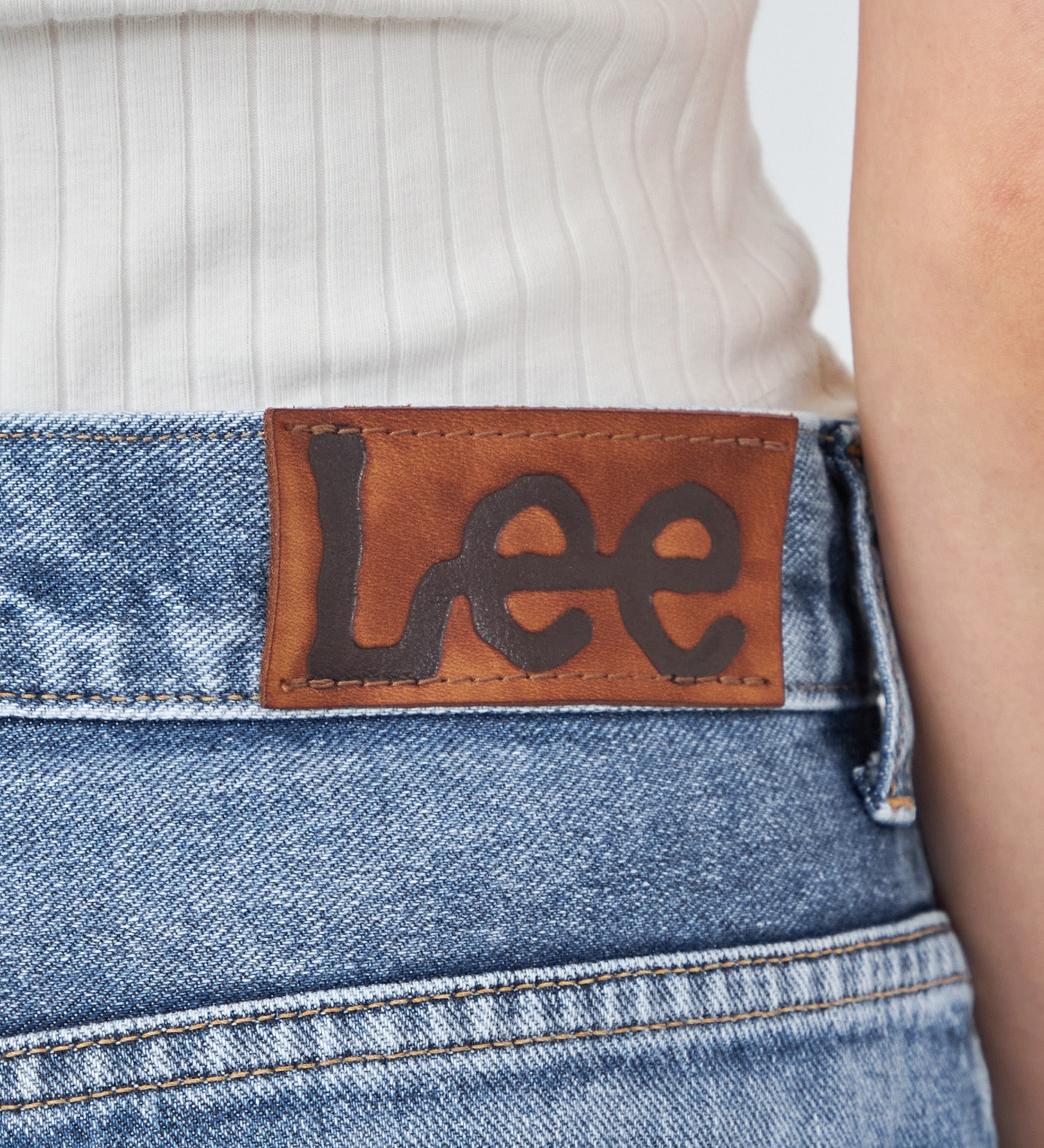 Lee(リー)の【GW SALE】【COMPILATIONS】ローライズ ストレートデニム|パンツ/デニムパンツ/レディース|濃色ブルー