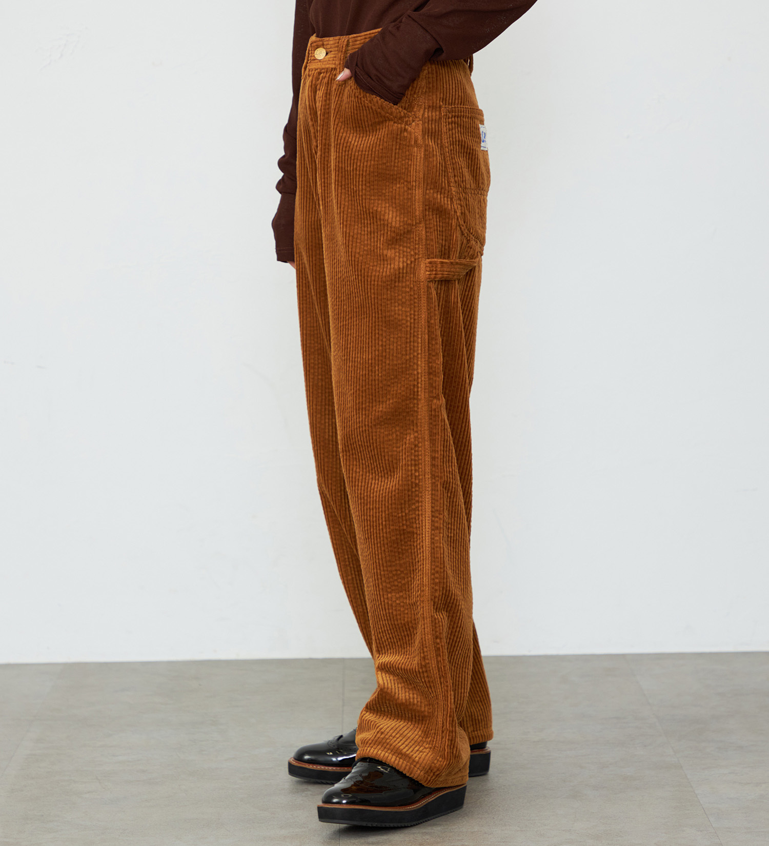 Lee(リー)の【秋冬】レディ―ス ペインターワイドコーデュロイパンツ DUNGAREES|パンツ/パンツ/レディース|キャメル