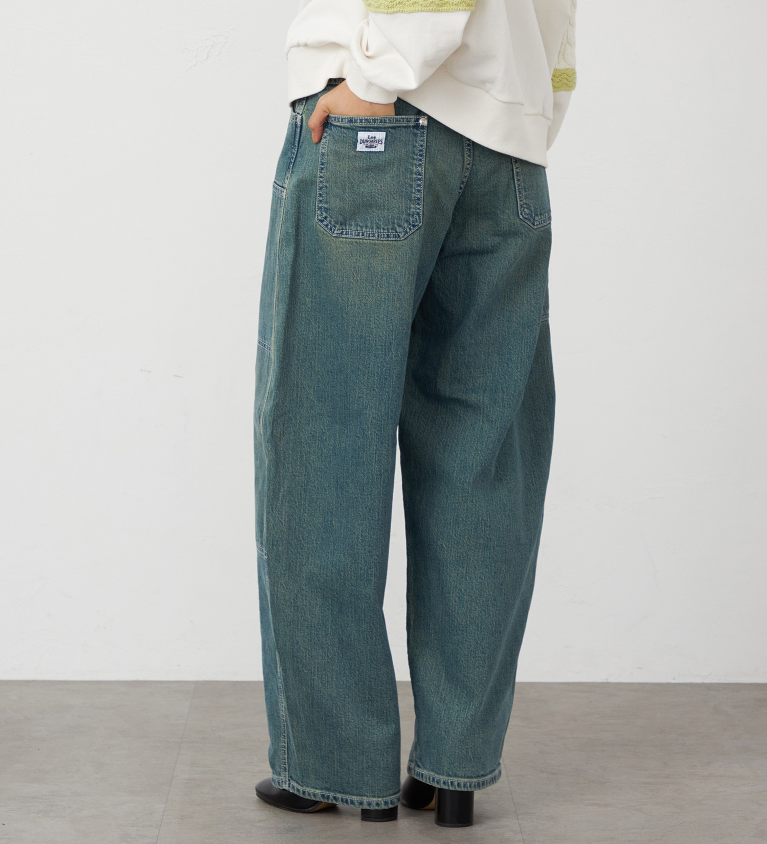 Lee(リー)の【EC/直営店別注】ダブルニーコクーンデニムパンツ|パンツ/デニム/ジーンズパンツ/レディース|ブルーグリーン