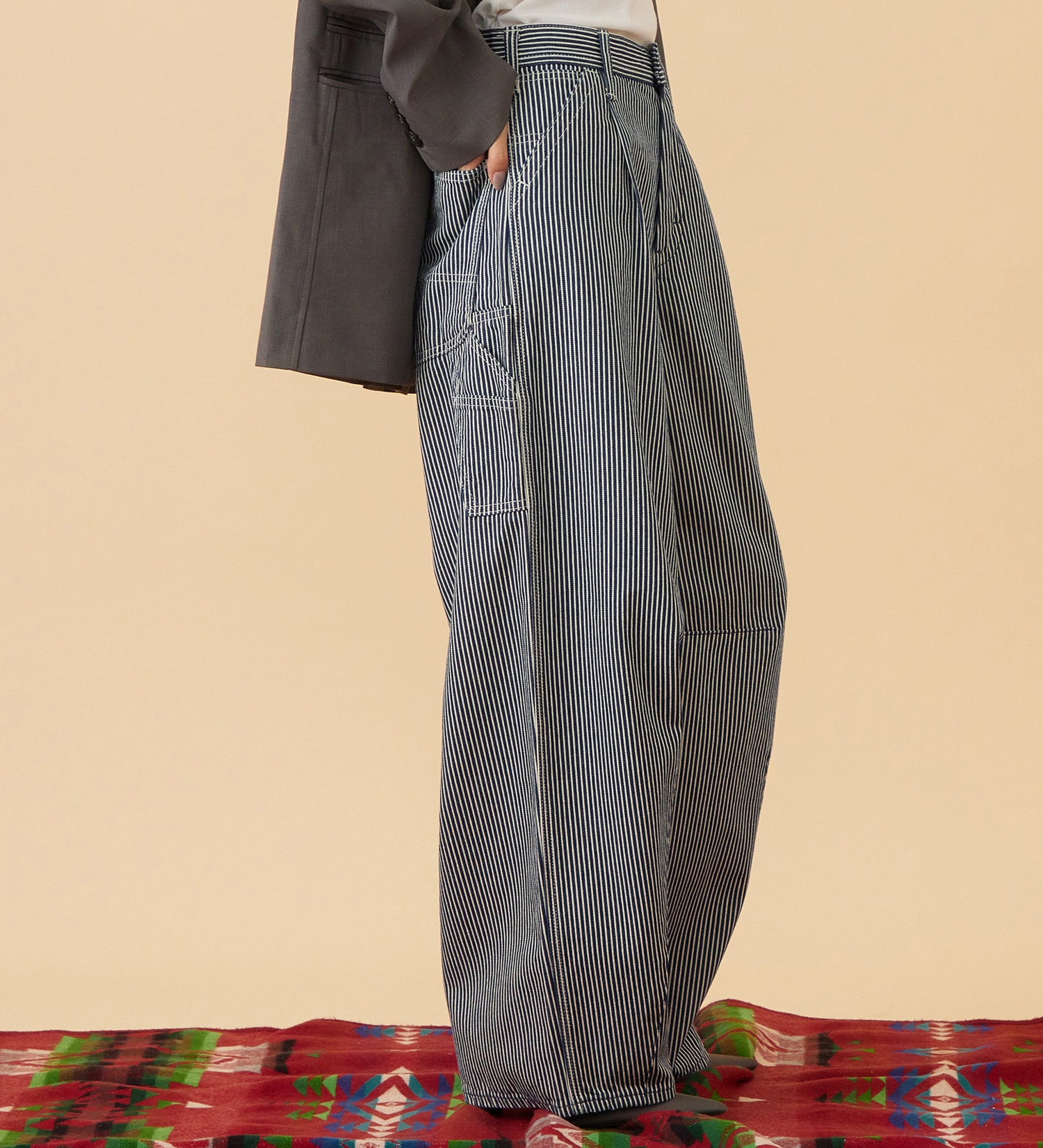 Lee(リー)の【予約】ARCH PAINTER/アーチペインターデニムパンツ DUNGAREES【セットアップ対応】|パンツ/デニム/ジーンズパンツ/レディース|ヒッコリー
