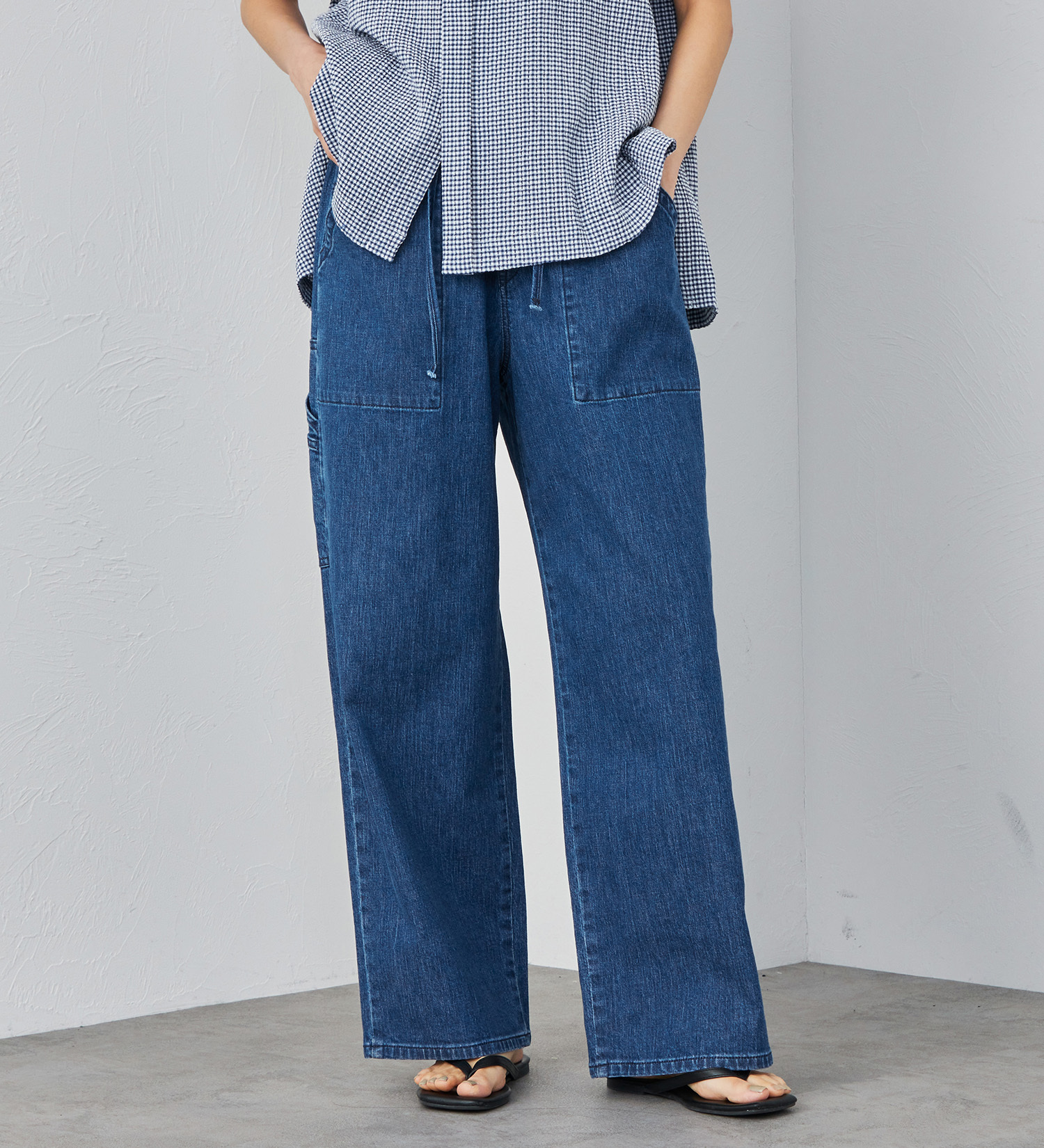 Lee(リー)の【直営店・WEB別注】リラックスワイドペインターパンツ 【涼/JADE AIR/軽量デニム】|パンツ/デニム/ジーンズパンツ/レディース|中色ブルー