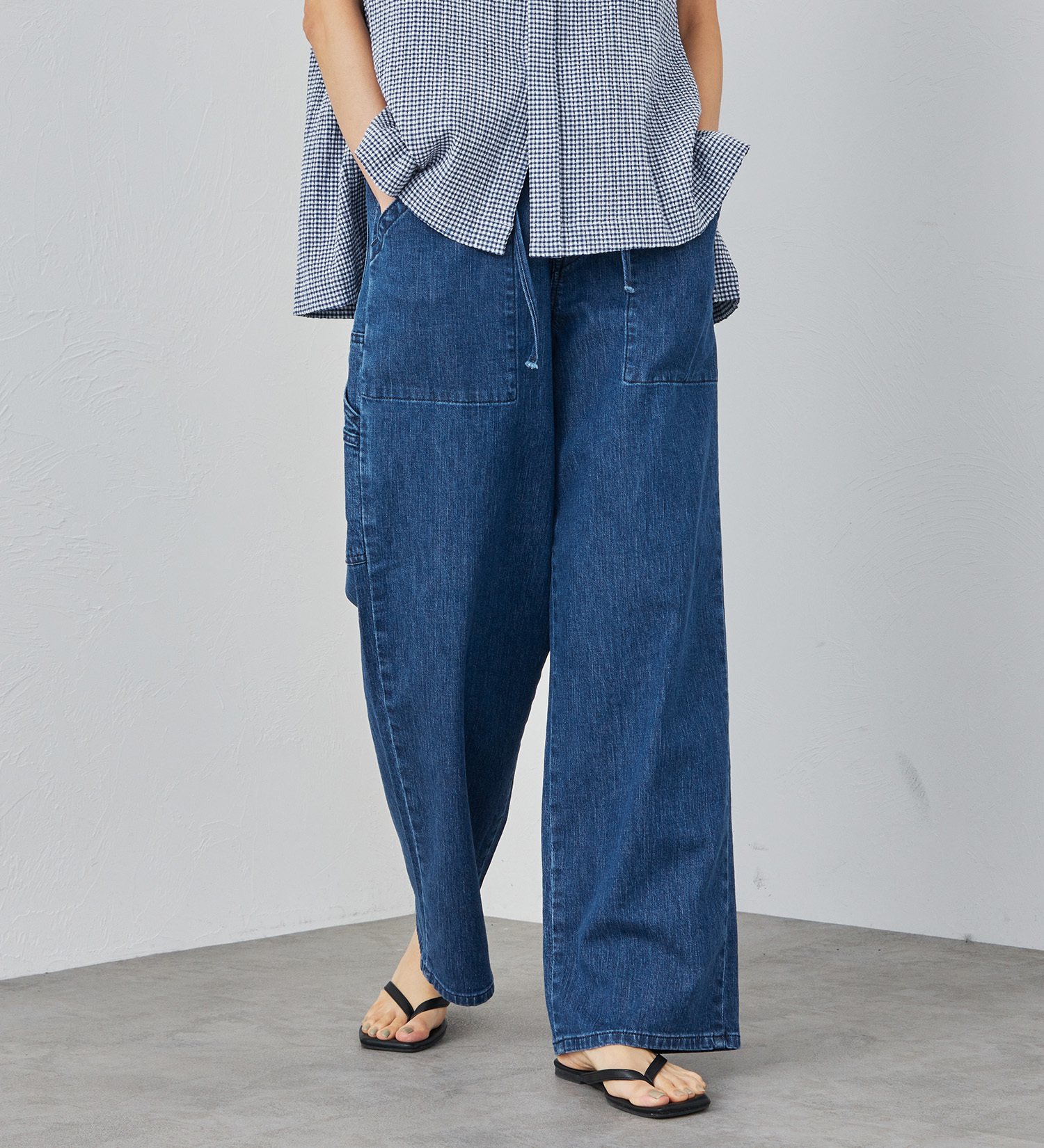 Lee(リー)の【直営店・WEB別注】リラックスワイドペインターパンツ 【涼/JADE AIR/軽量デニム】|パンツ/デニム/ジーンズパンツ/レディース|中色ブルー