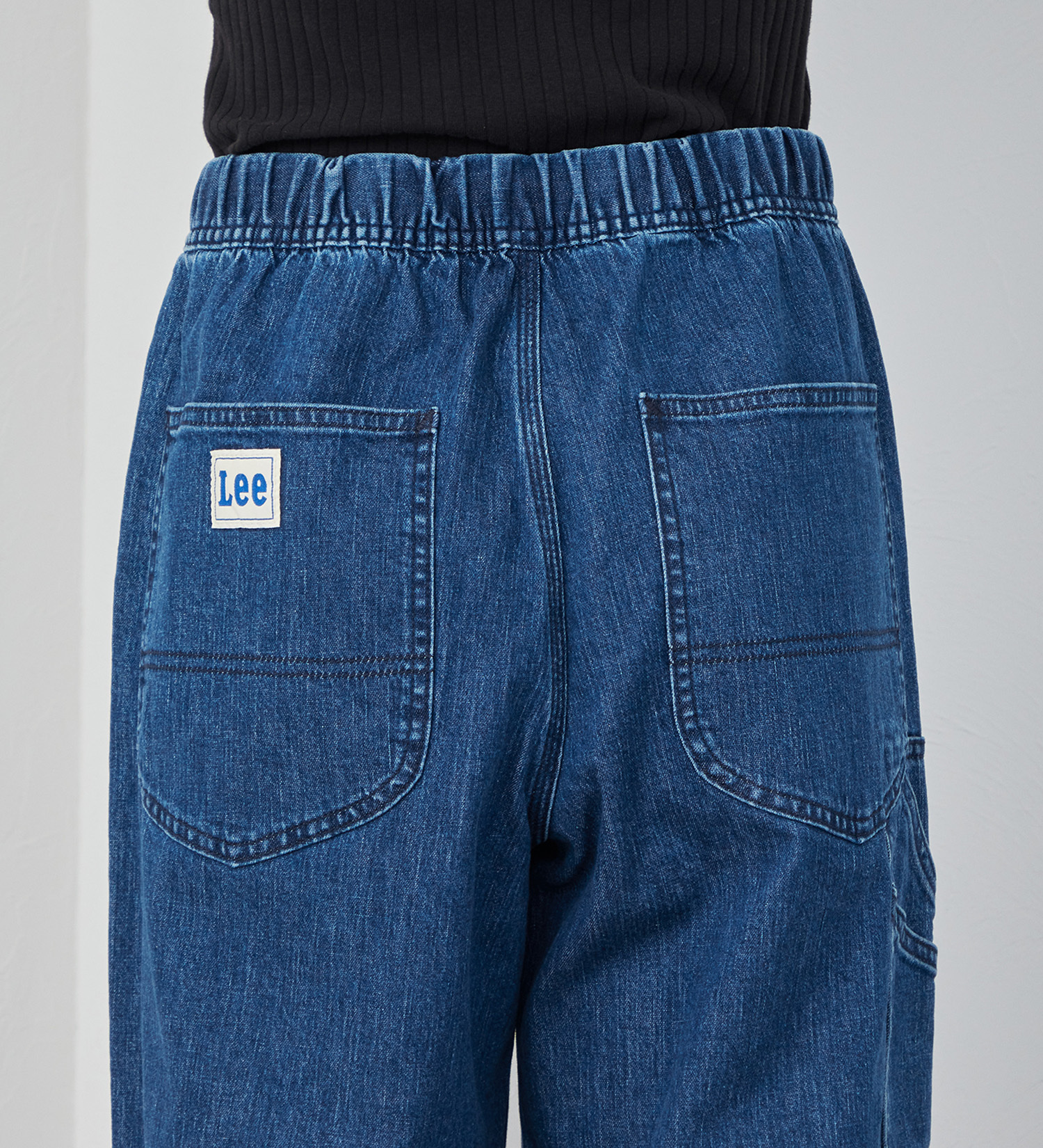 Lee(リー)の【直営店・WEB別注】リラックスワイドペインターパンツ 【涼/JADE AIR/軽量デニム】|パンツ/デニム/ジーンズパンツ/レディース|中色ブルー