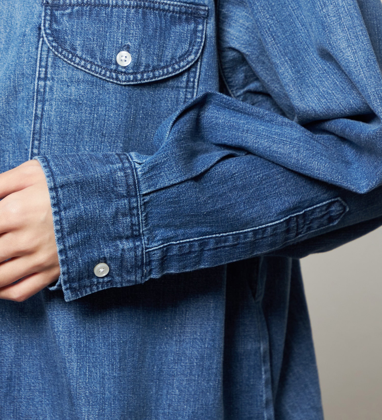 Lee(リー)のボタンダウンシャツ/ライトオンス|トップス/シャツ/ブラウス/レディース|中色ブルー