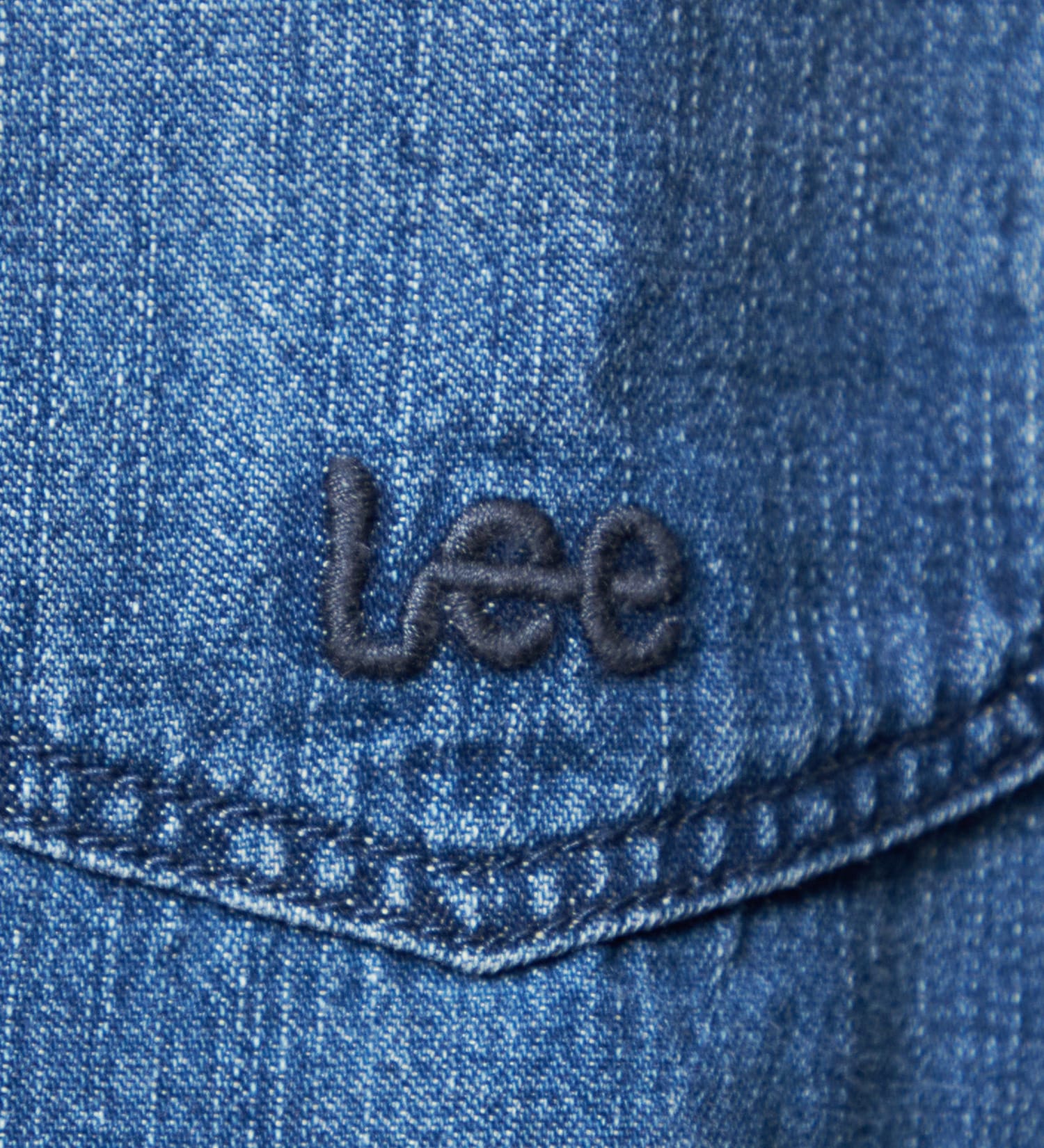 Lee(リー)のボタンダウンシャツ/ライトオンス|トップス/シャツ/ブラウス/レディース|中色ブルー