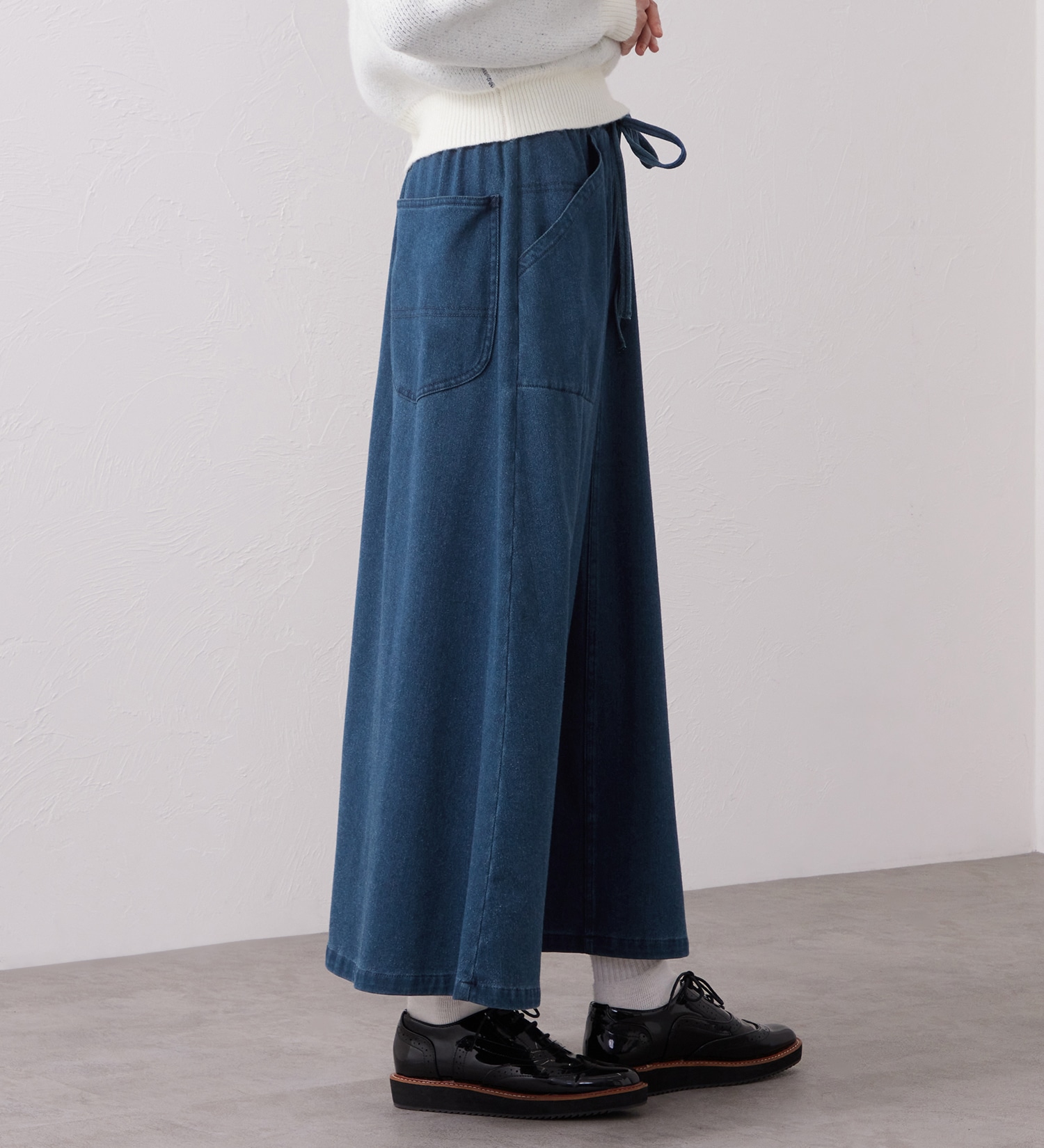 Lee(リー)のEASY SKIRT / イージースカート ニットデニム【暖】|スカート/デニムスカート/レディース|中色ブルー