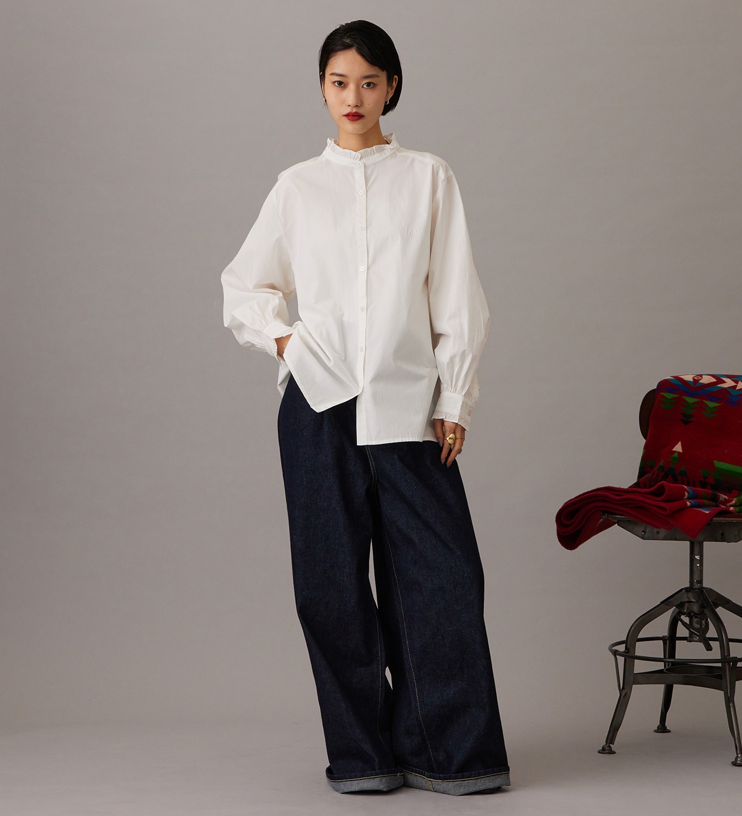 Lee(リー)のFRILL DENIM SHIRTS / フリルデニムシャツ|トップス/シャツ/ブラウス/レディース|ホワイト