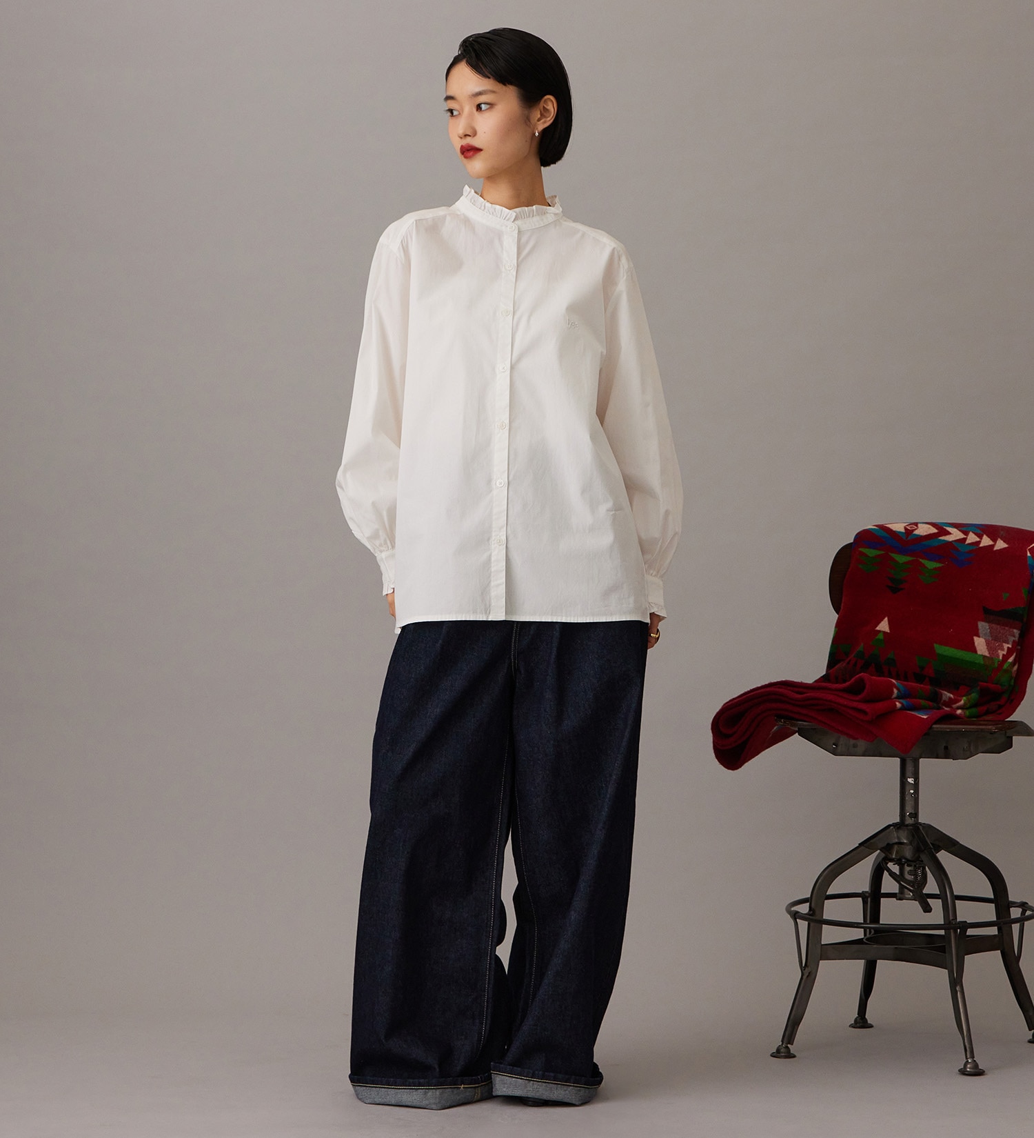 Lee(リー)のFRILL DENIM SHIRTS / フリルデニムシャツ|トップス/シャツ/ブラウス/レディース|ホワイト