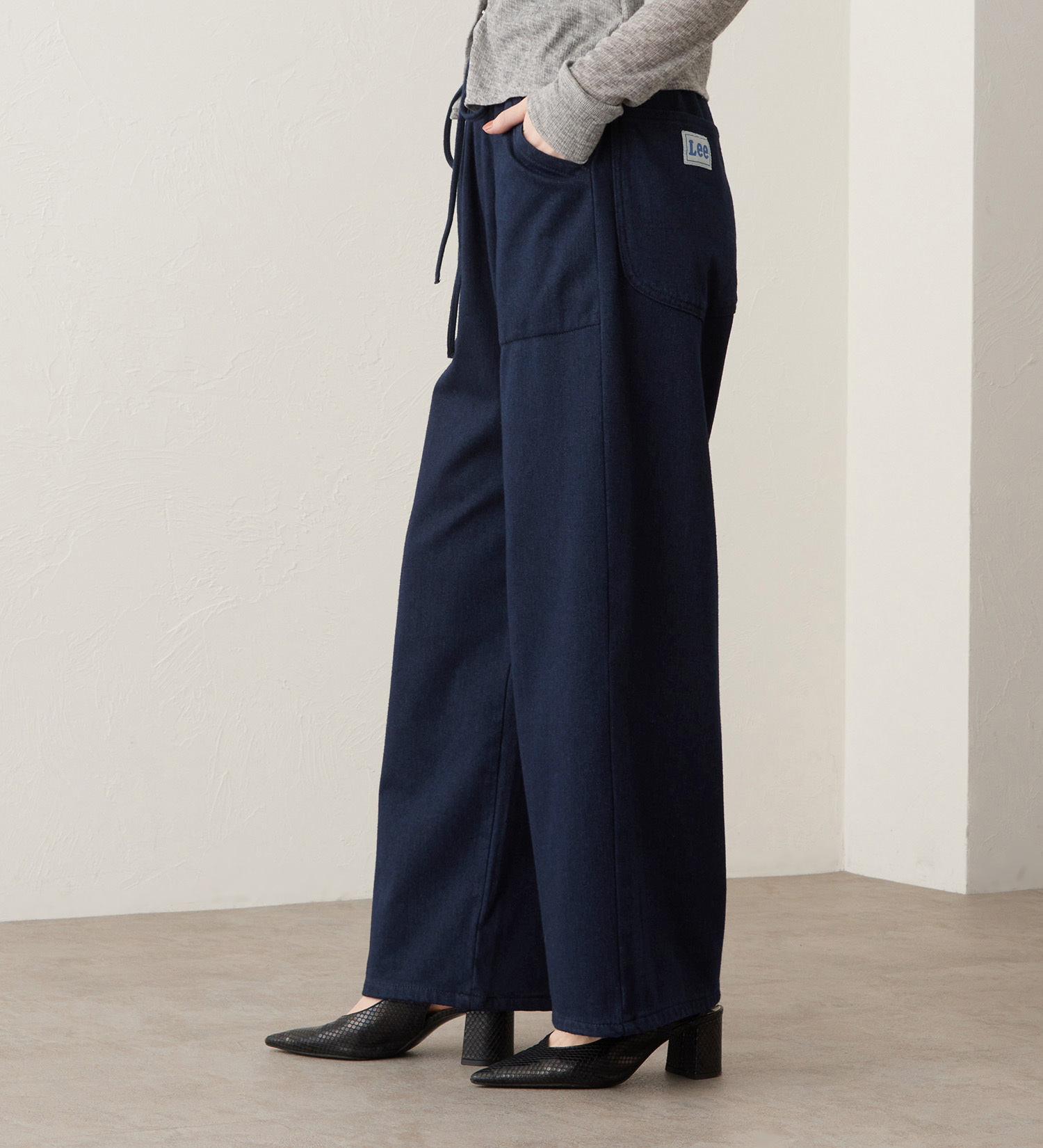 Lee(リー)の【試着対象】EASY PAINTER PANTS / イージーペインターパンツ ニットデニム【暖】|パンツ/デニム/ジーンズパンツ/レディース|インディゴブルー
