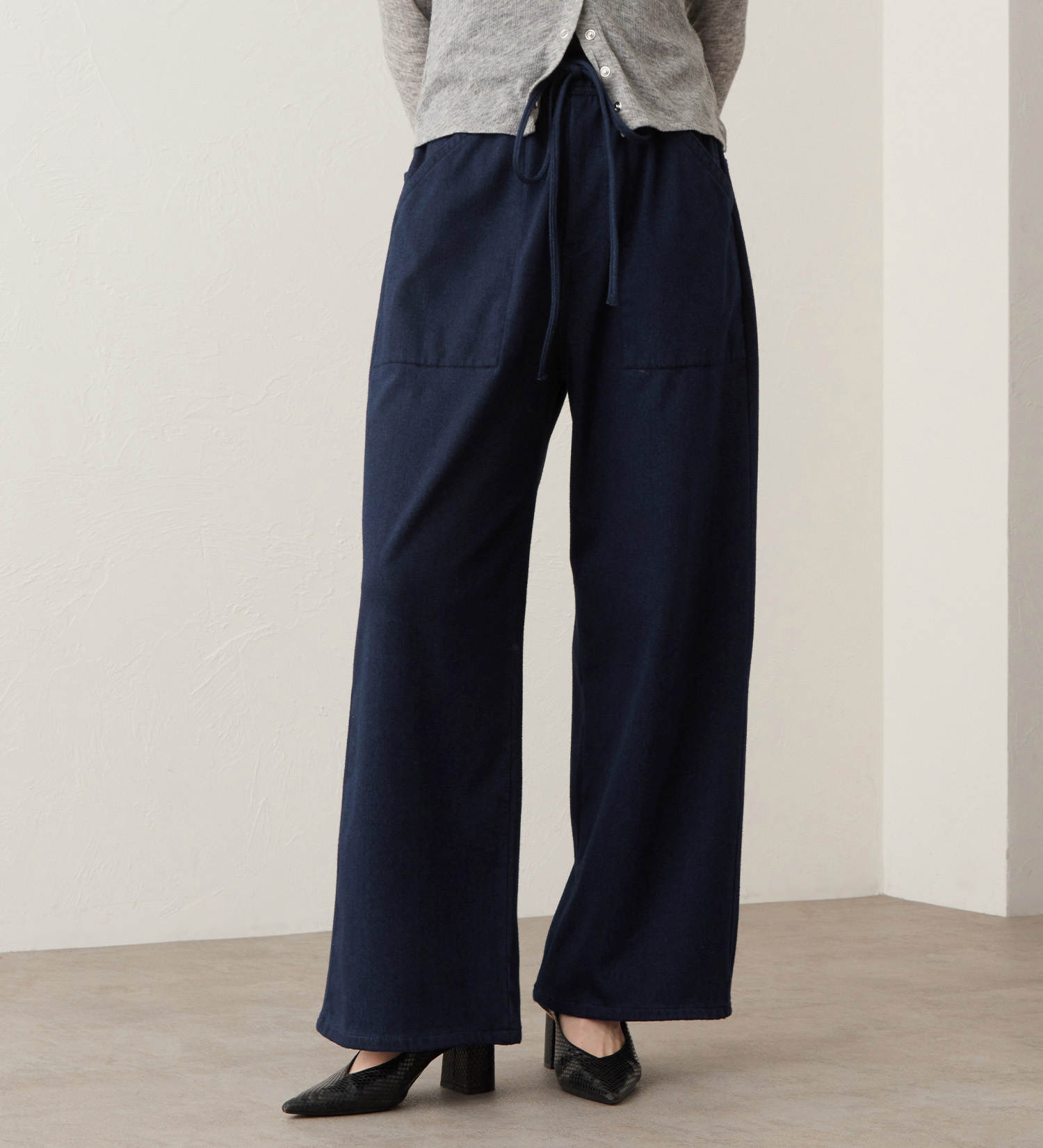 Lee(リー)の【試着対象】EASY PAINTER PANTS / イージーペインターパンツ ニットデニム【暖】|パンツ/デニム/ジーンズパンツ/レディース|インディゴブルー