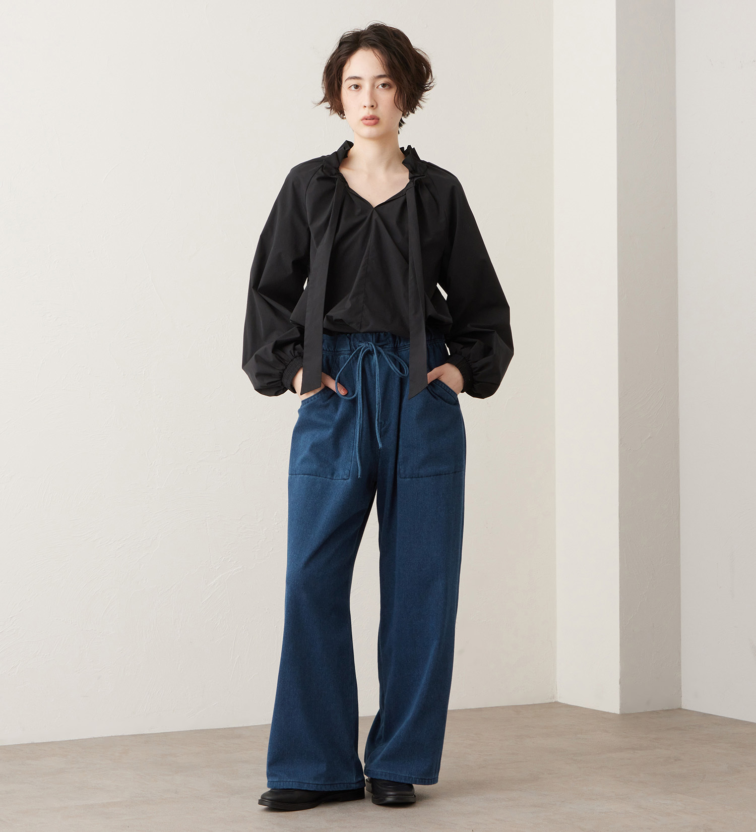 Lee(リー)の【試着対象】EASY PAINTER PANTS / イージーペインターパンツ ニットデニム【暖】|パンツ/デニム/ジーンズパンツ/レディース|中色ブルー