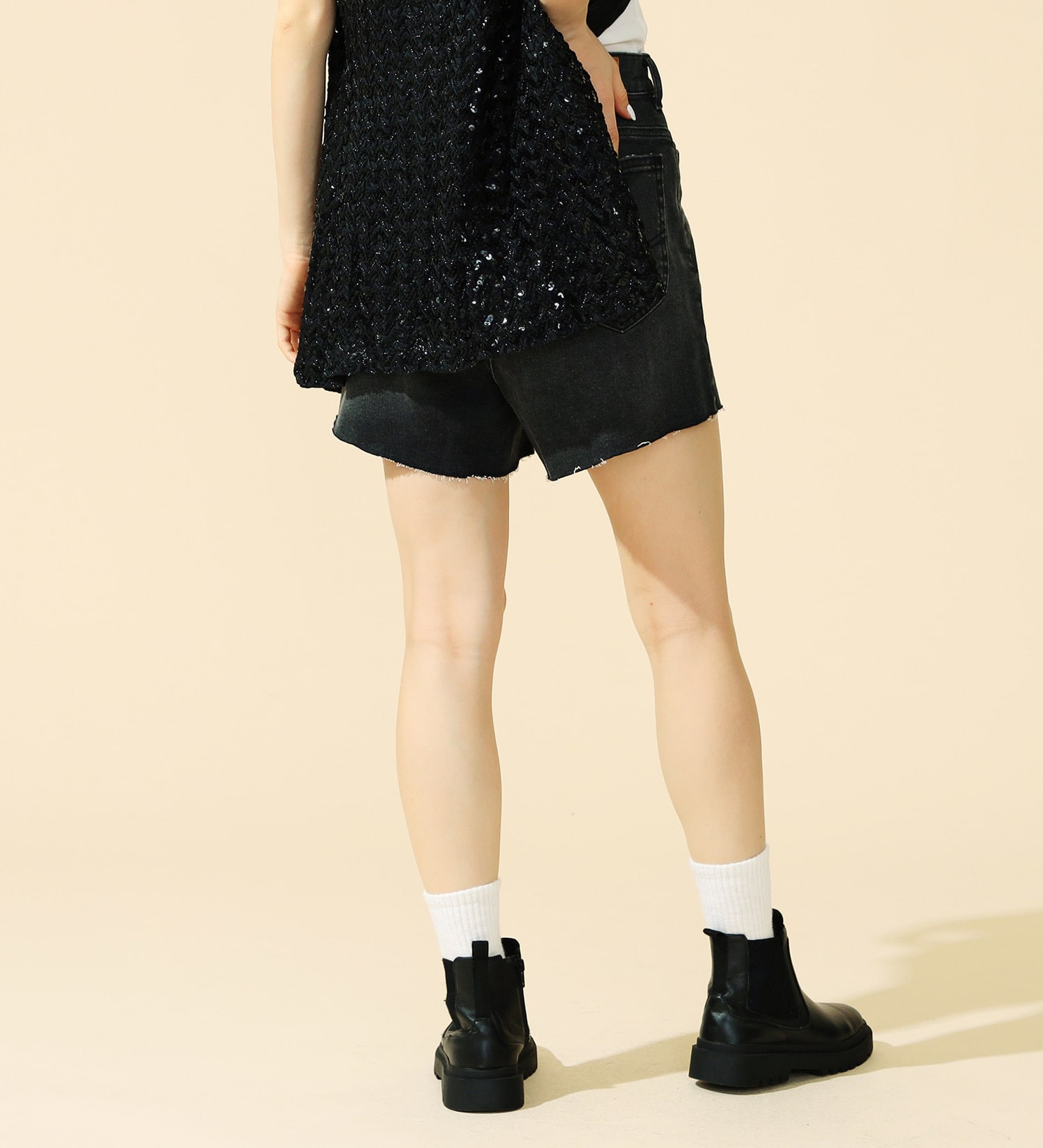 Lee(リー)の【SUMMER SALE】【豊富なサイズ展開】Lee BABE ストレッチ/ショートデニムパンツ XS-4L セットアップ対応|パンツ/パンツ/レディース|ブラックデニム