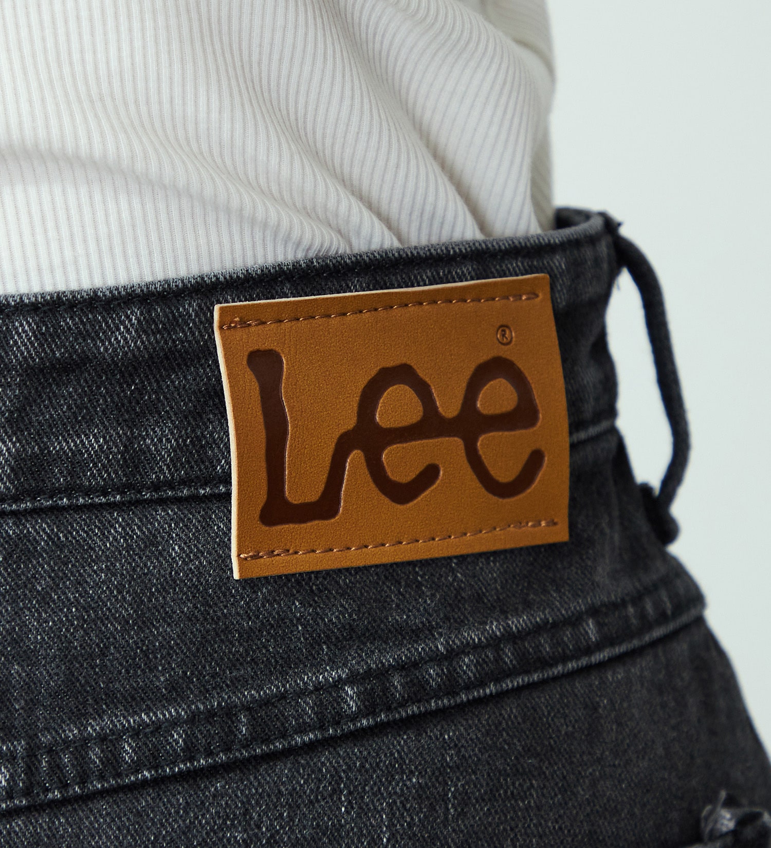 Lee(リー)の【豊富なサイズ展開】Lee BABE ストレッチ/ミドル丈デニムスカート XS-XL セットアップ可|スカート/デニムスカート/レディース|ブラックデニム