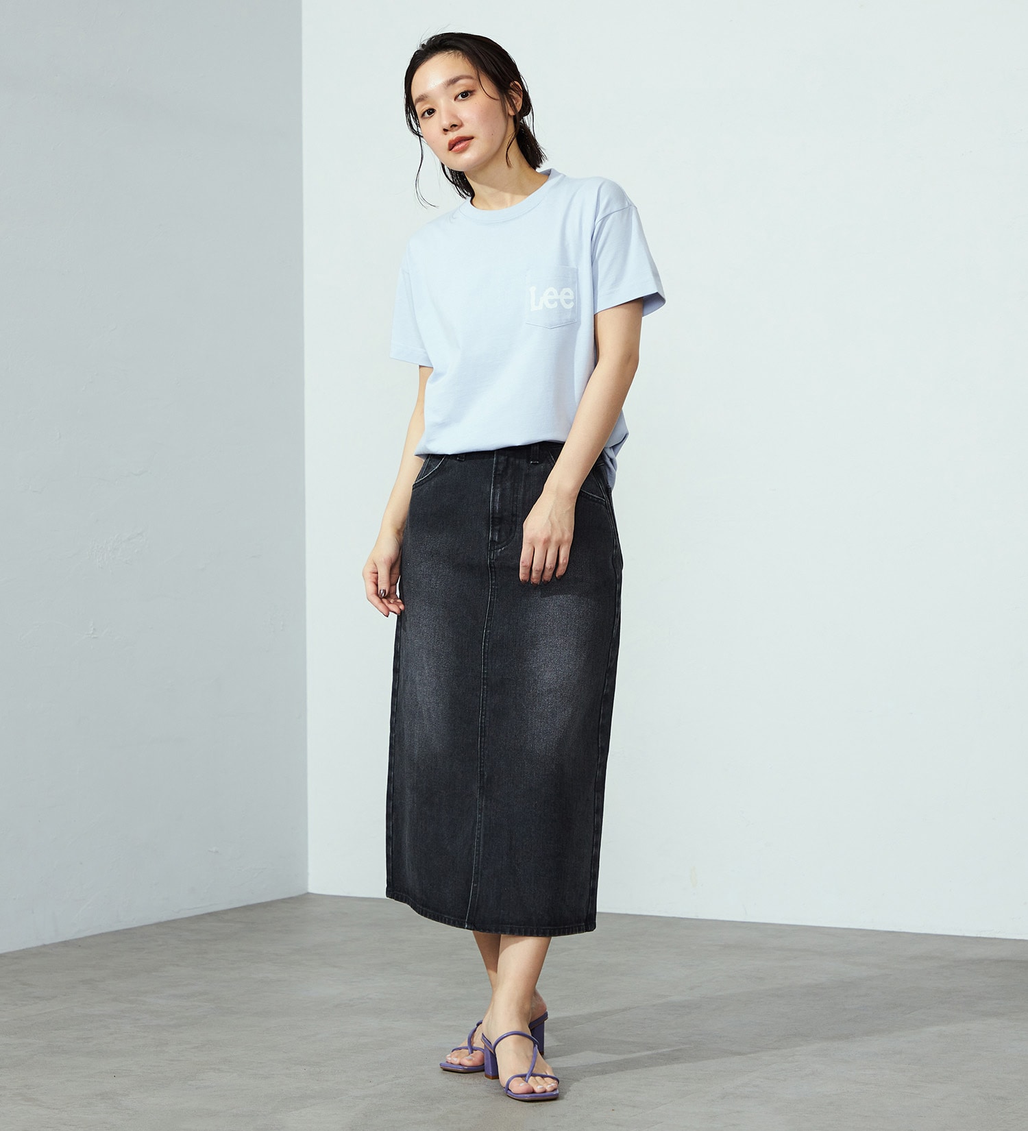 Lee(リー)の【豊富なサイズ展開】Lee BABE ストレッチ/ミドル丈デニムスカート XS-XL セットアップ可|スカート/デニムスカート/レディース|ブラックデニム