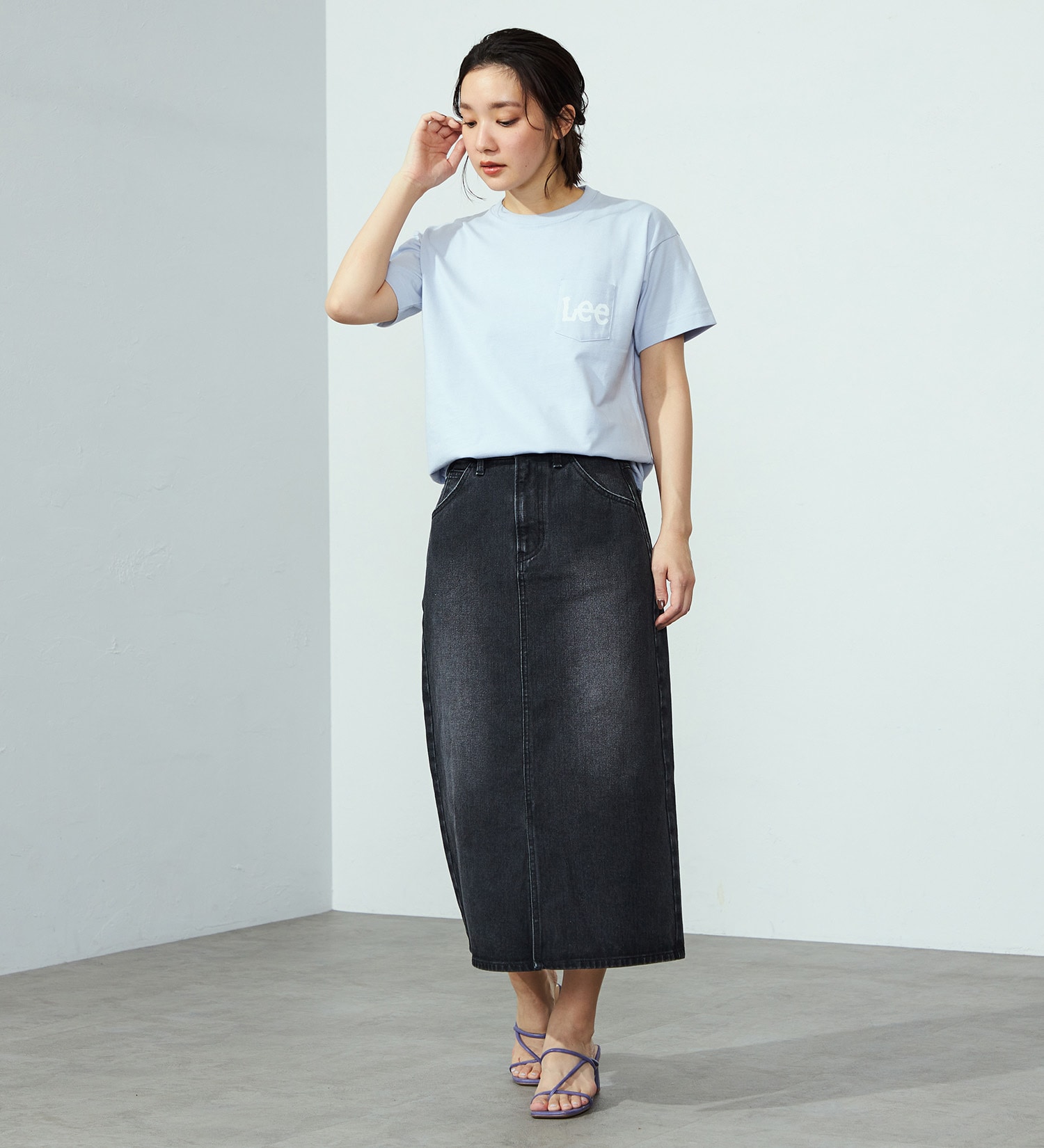 Lee(リー)の【豊富なサイズ展開】Lee BABE ストレッチ/ミドル丈デニムスカート XS-XL セットアップ可|スカート/デニムスカート/レディース|ブラックデニム