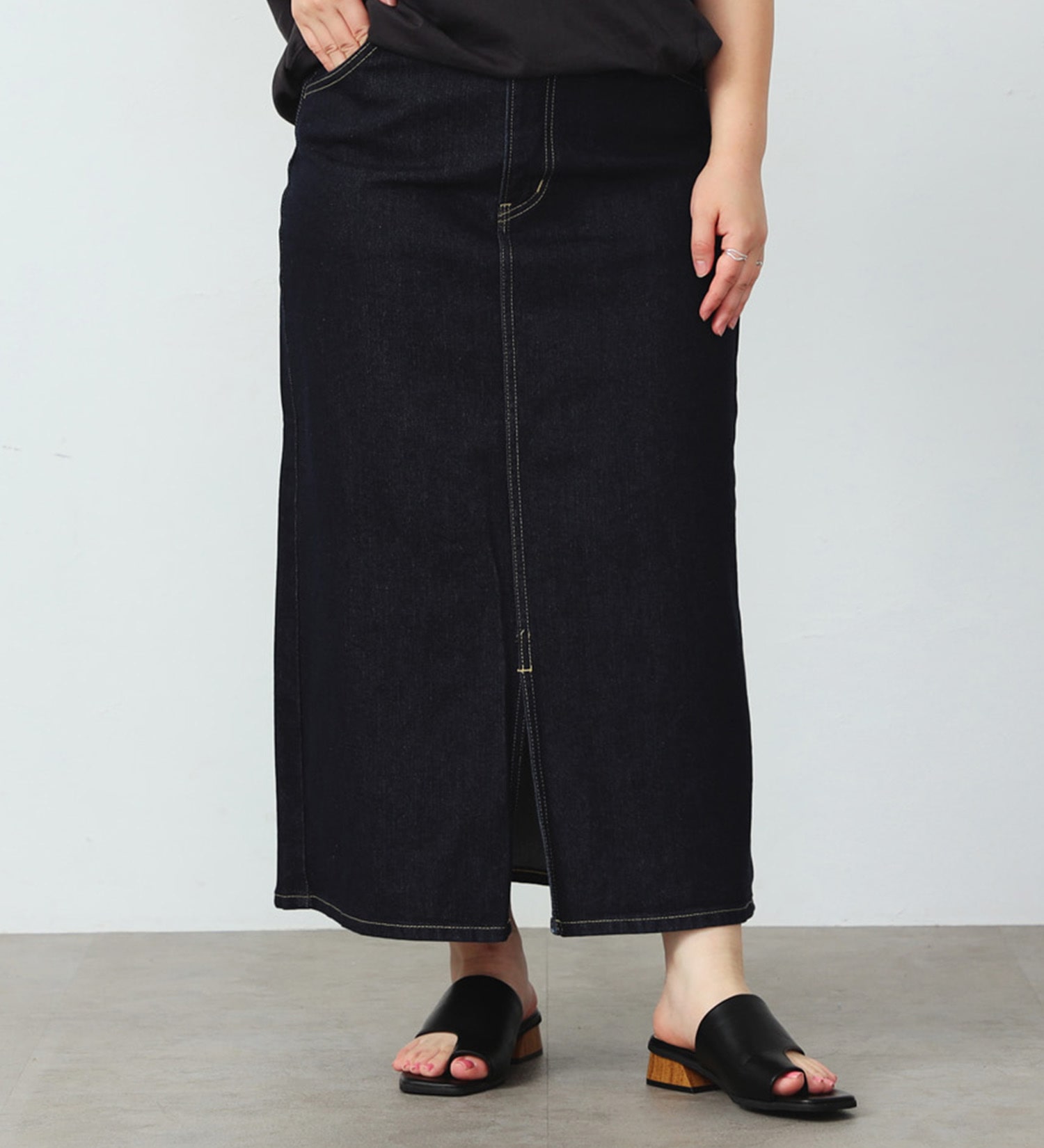 Lee(リー)のリニューアル Lee BABE ストレッチ/ミドル丈デニムスカート 【豊富なサイズ展開XS-XL】|スカート/デニムスカート/レディース|インディゴブルー