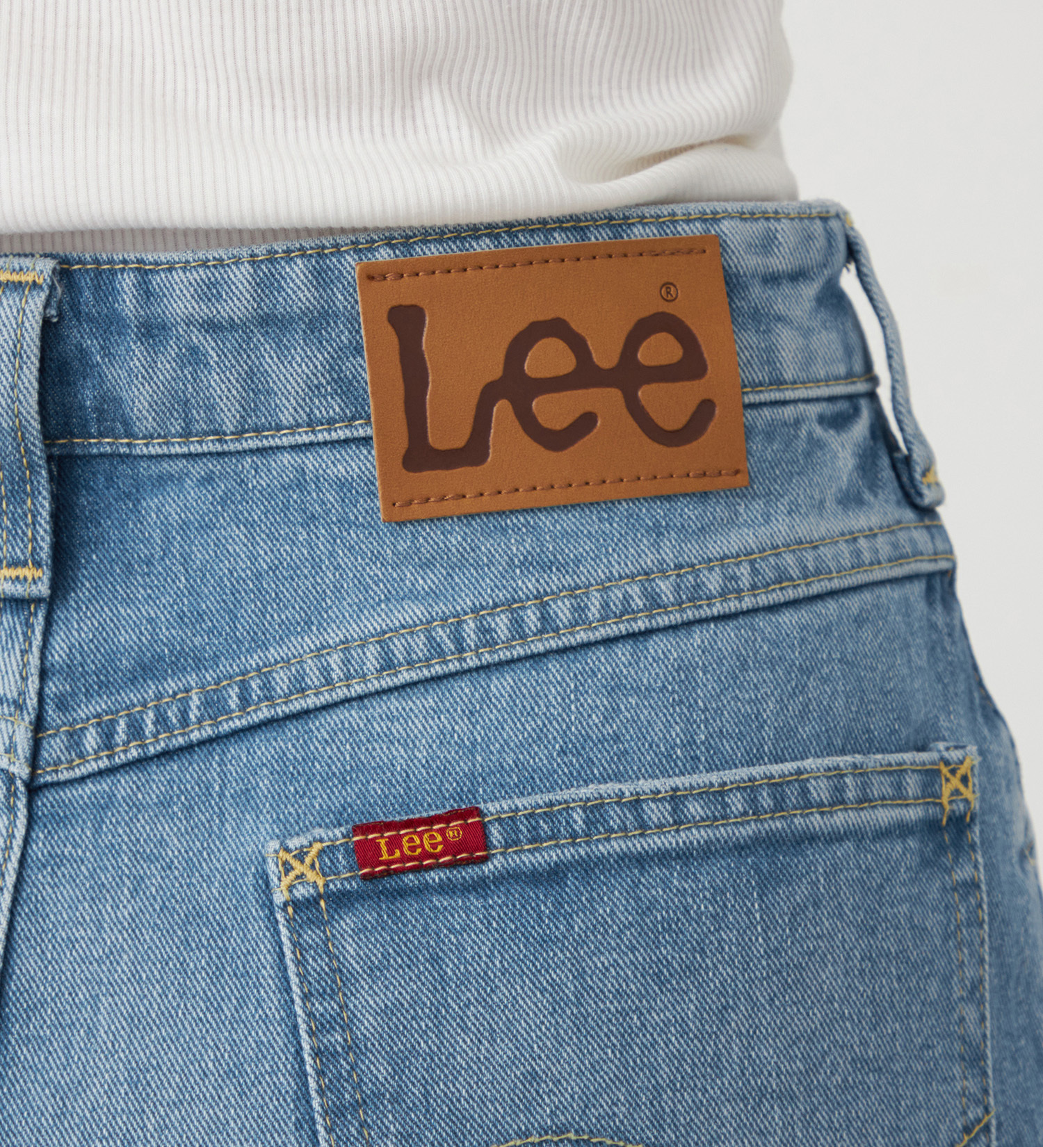 Lee(リー)のLee BABE ストレッチ/ミドル丈デニムスカート 【豊富なサイズ展開XS-XL】|スカート/デニムスカート/レディース|淡色ブルー