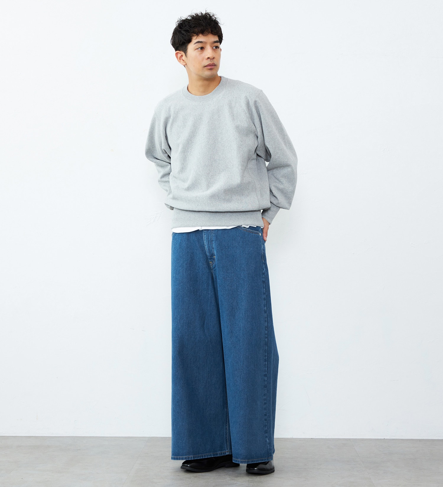 Lee(リー)の【試着対象】【X-LINE】WIDEST JEANS/最も太いバギーデニムパンツ|パンツ/デニム/ジーンズパンツ/メンズ|中色ブルー