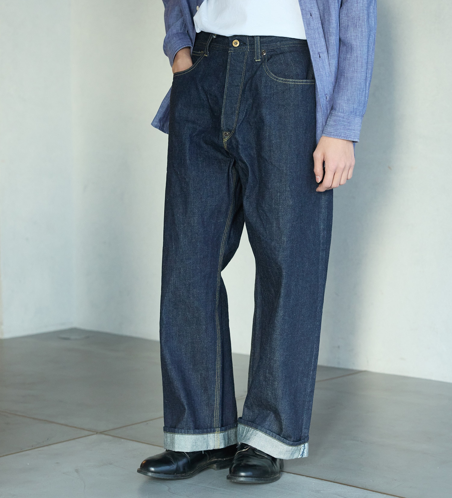 Lee(リー)の【予約】【101 100周年】101 COWBOY WIDE PANTS/カウボーイワイド セルビッチデニム|パンツ/デニム/ジーンズパンツ/メンズ|インディゴブルー