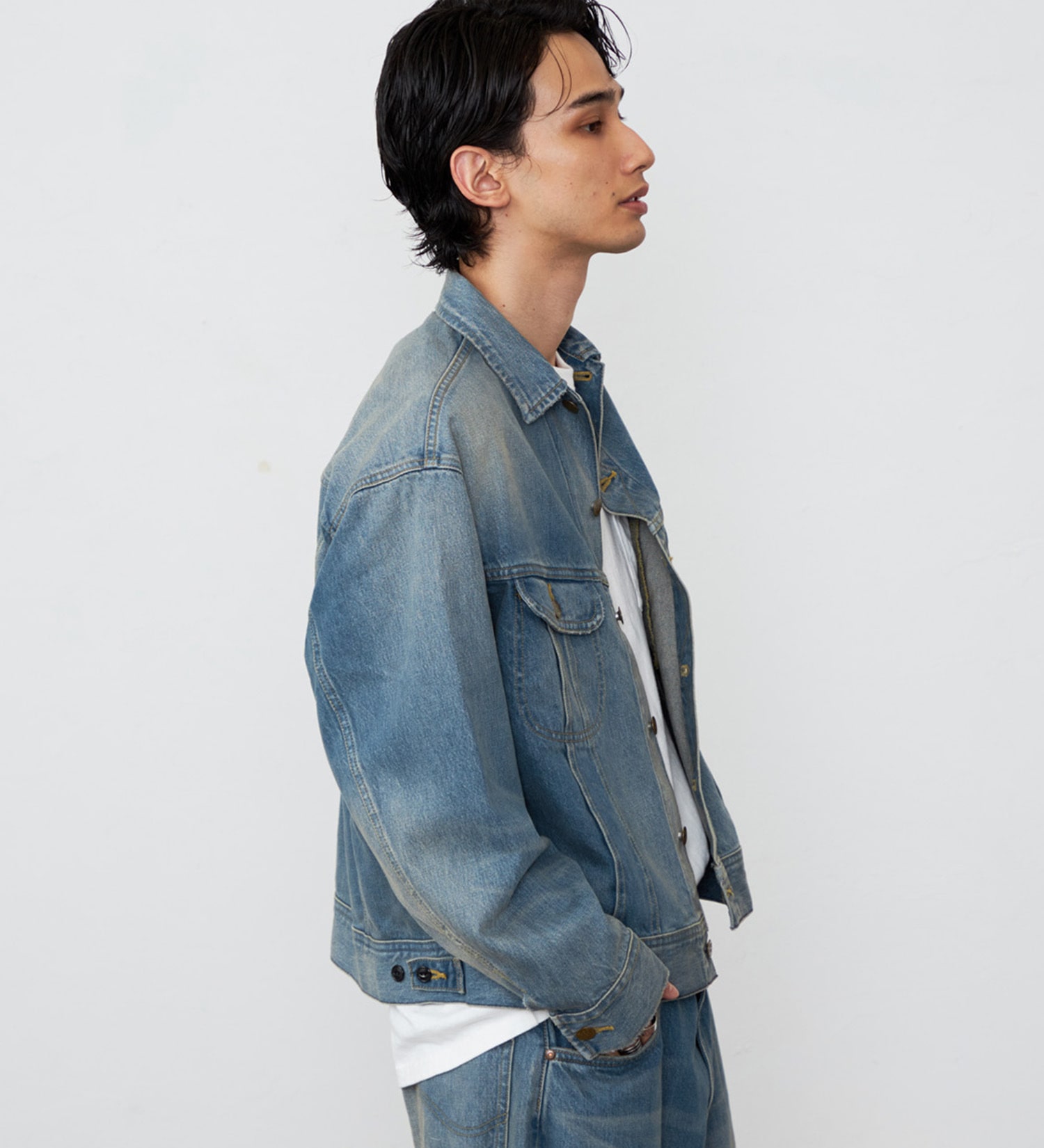 Lee(リー)の【予約】【101 100周年】RIDERS101 WIDE JACKET/ライダース ワイドデニムジャケット|ジャケット/アウター/デニムジャケット/メンズ|中色ブルー