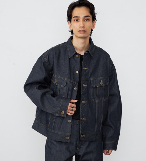 Lee(リー)の【予約】【101 100周年】RIDERS101 WIDE JACKET/ライダース ワイドデニムジャケット|ジャケット/アウター/デニムジャケット/メンズ|インディゴ未洗い