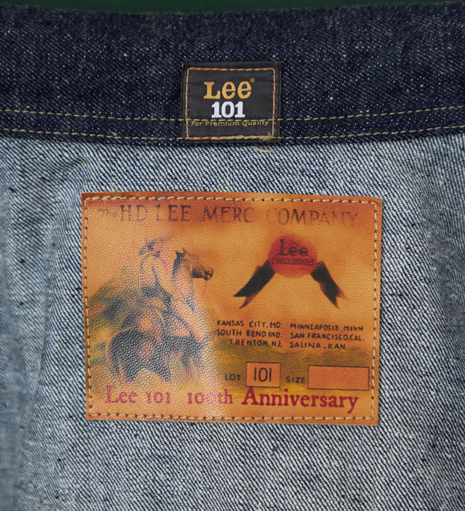 Lee(リー)の【予約】【101 100周年】101COWBOY JACKET/カウボーイ デニムジャケット|ジャケット/アウター/デニムジャケット/メンズ|インディゴブルー