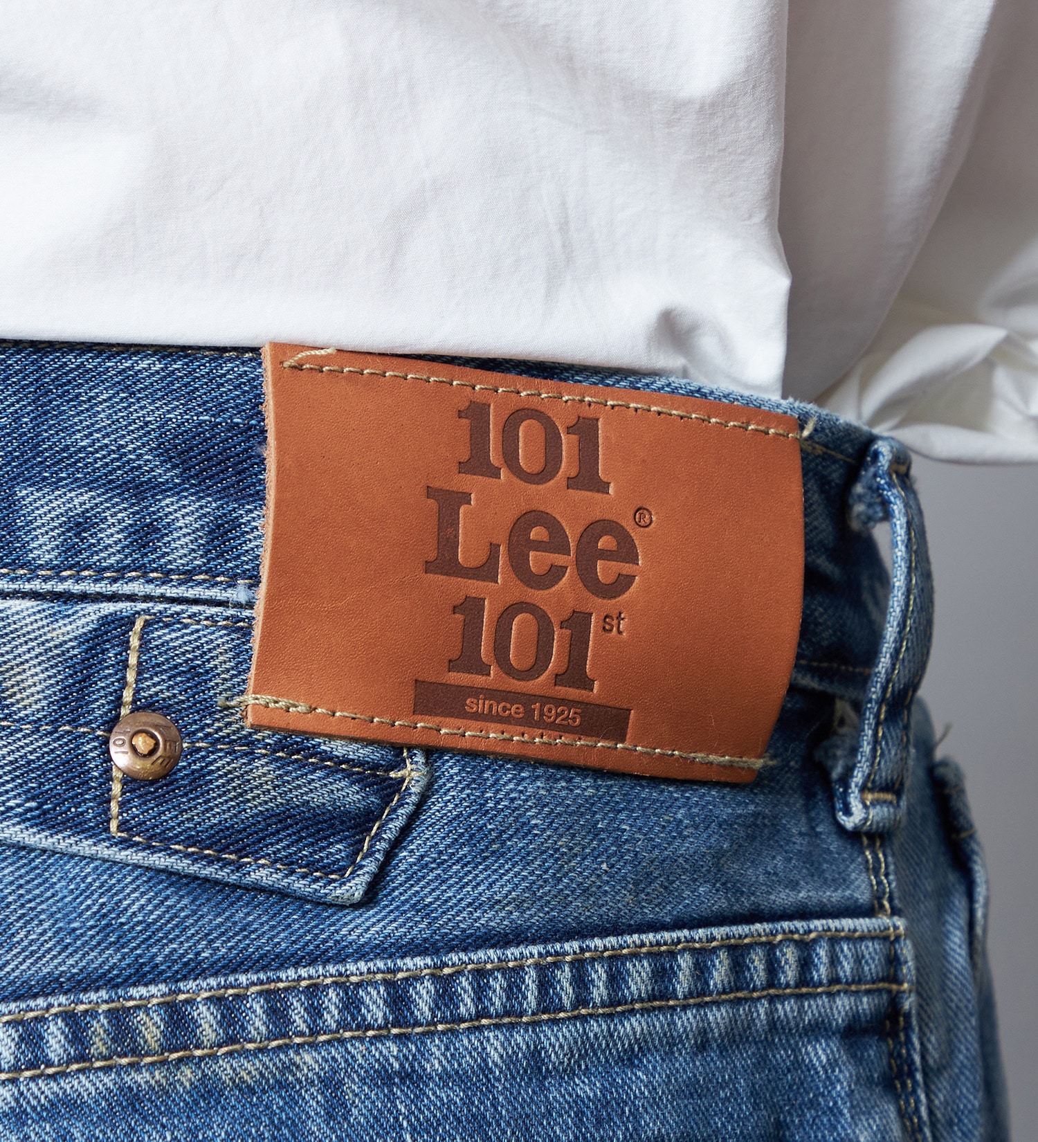 Lee(リー)の【予約】【101 101周年記念特別モデル】ANNIVERSARY 101-Z RIDERS JEAN ストレートデニムパンツ セットアップ可|パンツ/デニム/ジーンズパンツ/メンズ|中色ブルー