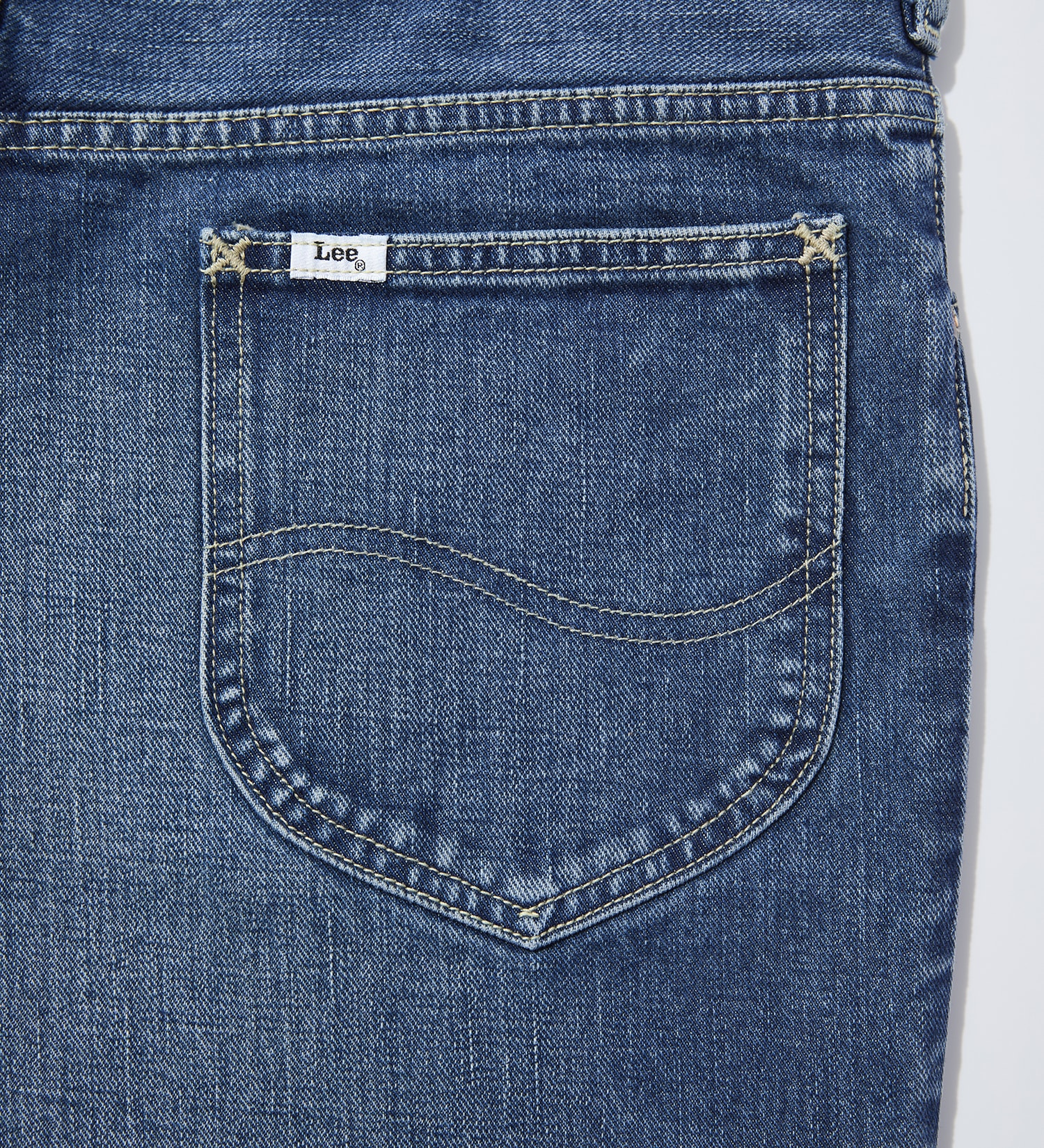 Lee(リー)の【予約】【101 101周年記念特別モデル】 ANNIVERSARY 101-Z LOOSE ルーズデニムパンツ セットアップ可|パンツ/デニム/ジーンズパンツ/メンズ|中色ブルー