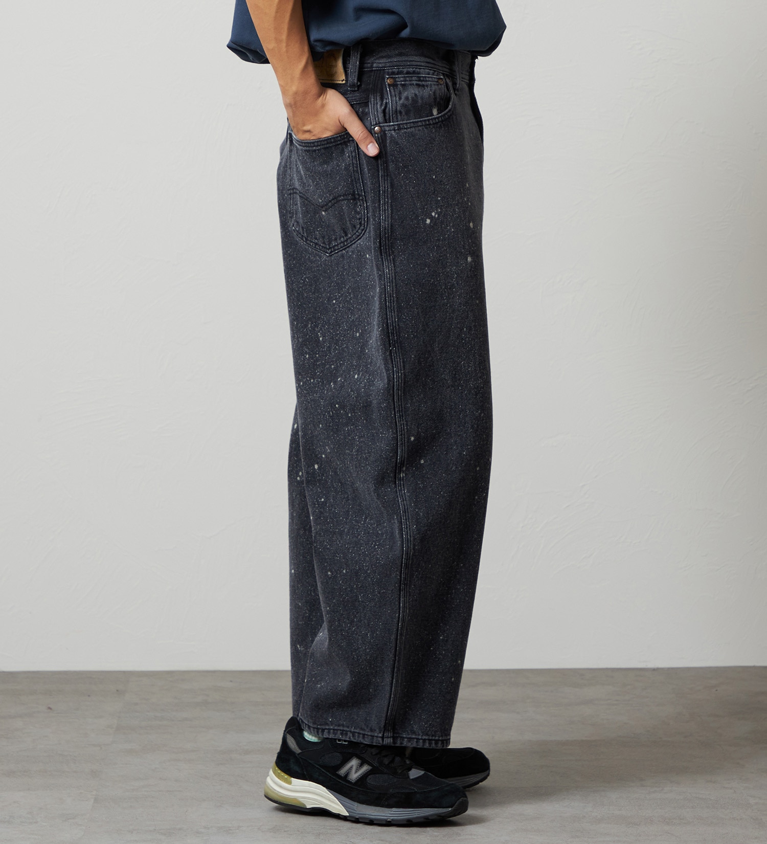 Lee(リー)のSUPERSIZED ビッグシルエットカウボーイデニムパンツ/ギャラクティックウォッシュ セットアップ対応|パンツ/デニム/ジーンズパンツ/メンズ|ブラックデニム