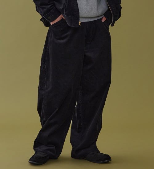 Lee(リー)のSUPERSIZED ビッグシルエットペインターコーデュロイパンツ/DUNGAREES セットアップ対応|パンツ/パンツ/メンズ|チャコール